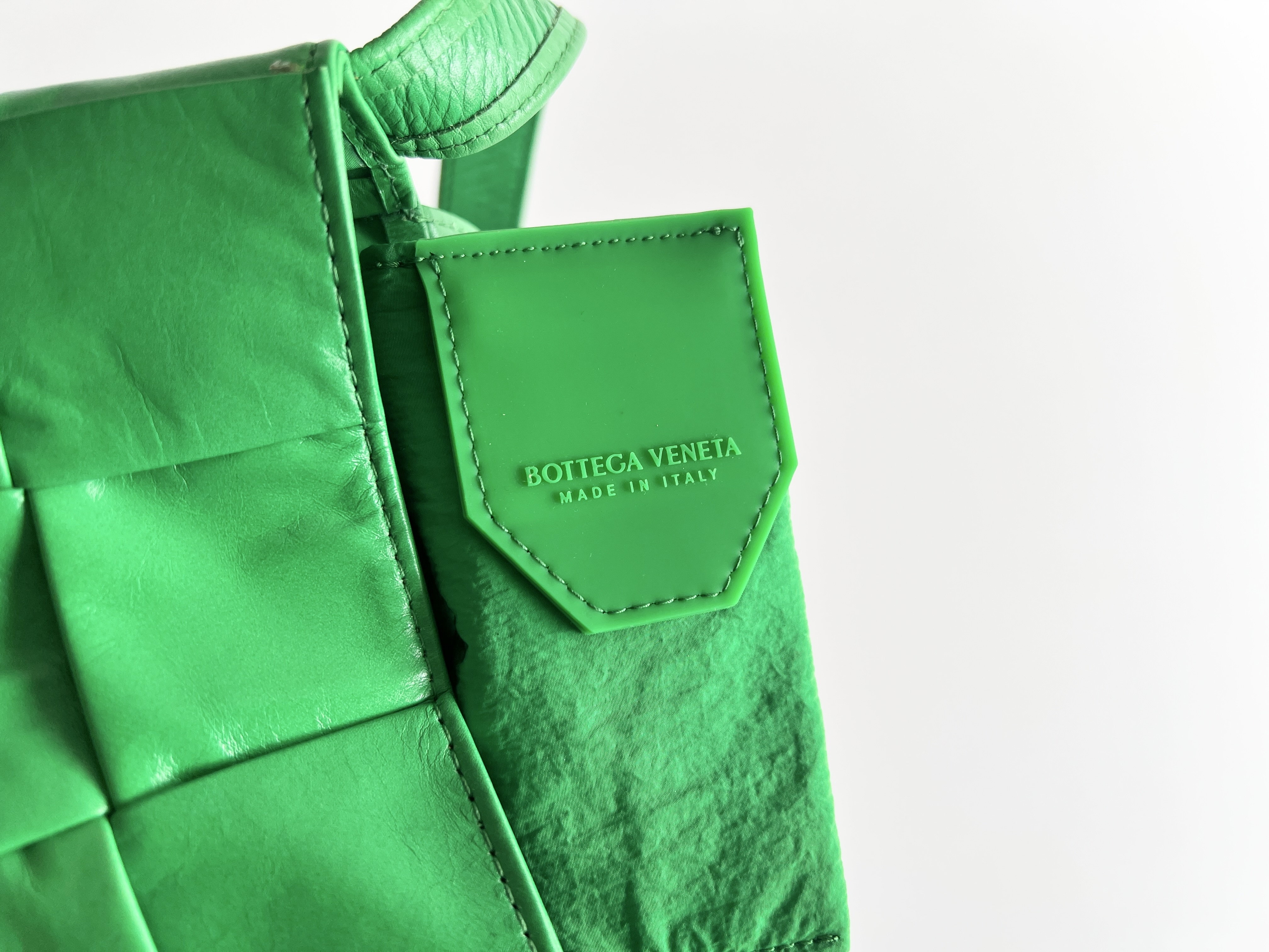 Intrecciato Cassette Candy Leather Shoulder Bag — view 7