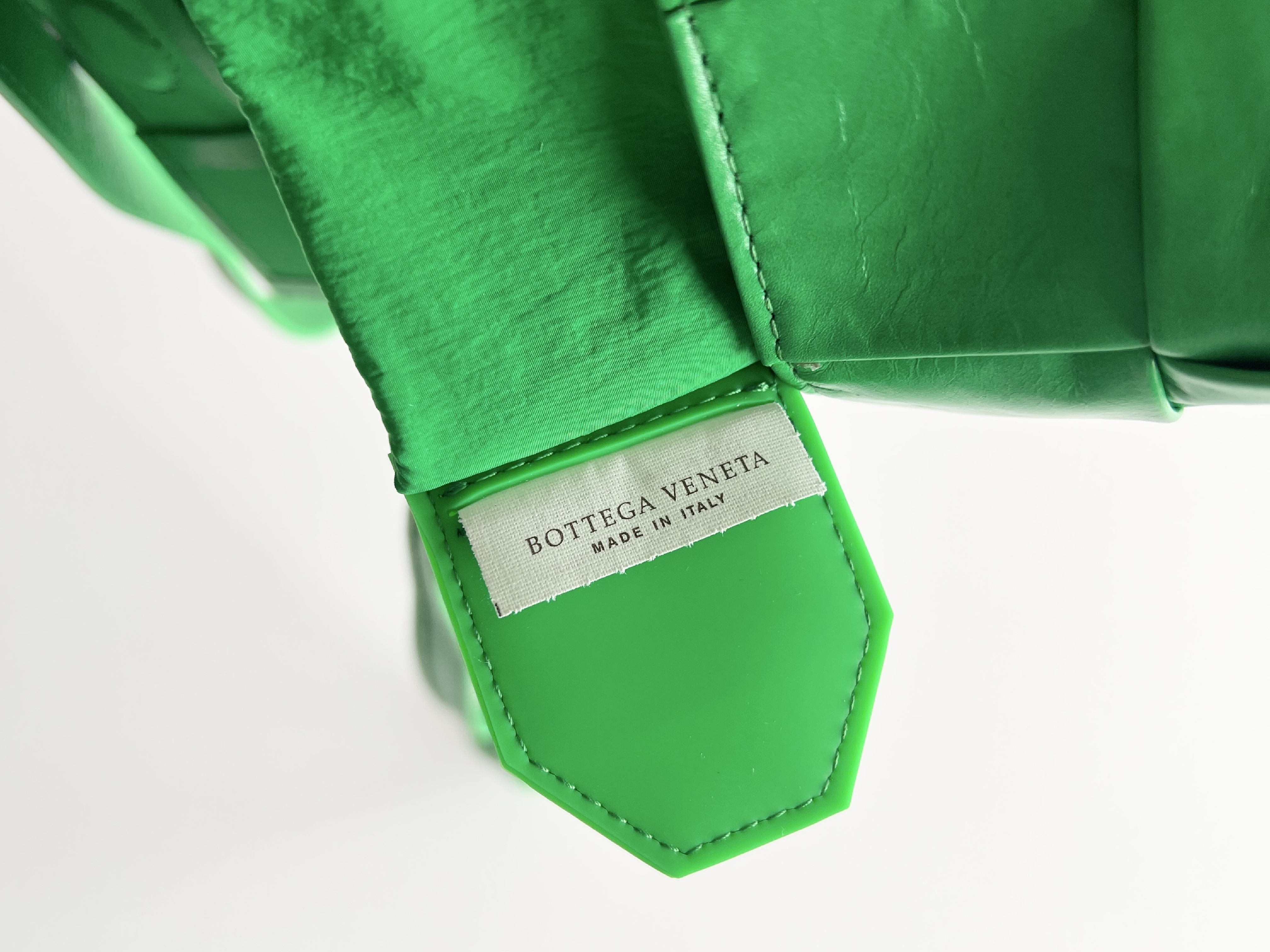 Intrecciato Cassette Candy Leather Shoulder Bag — view 8