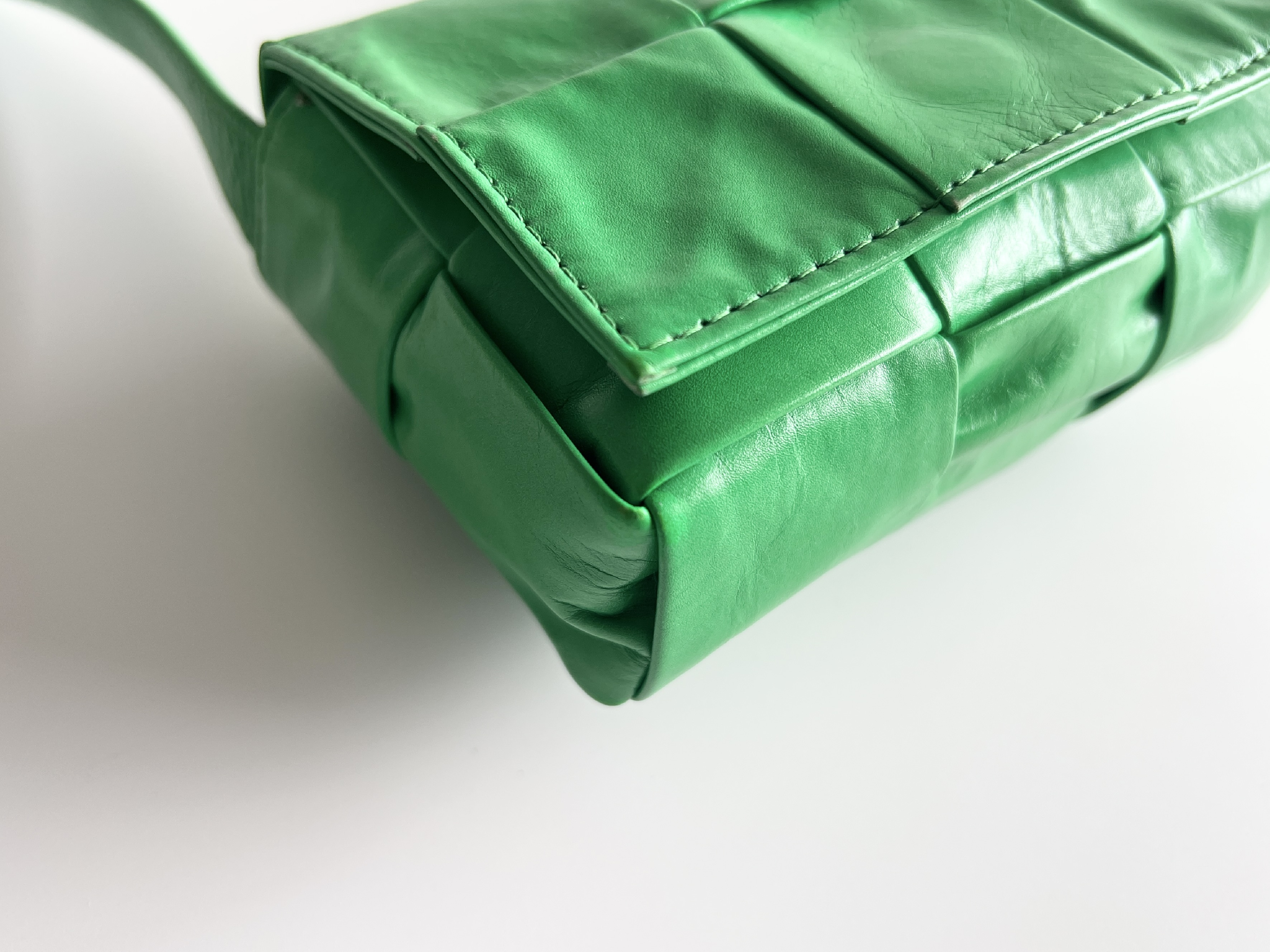 Intrecciato Cassette Candy Leather Shoulder Bag — view 10