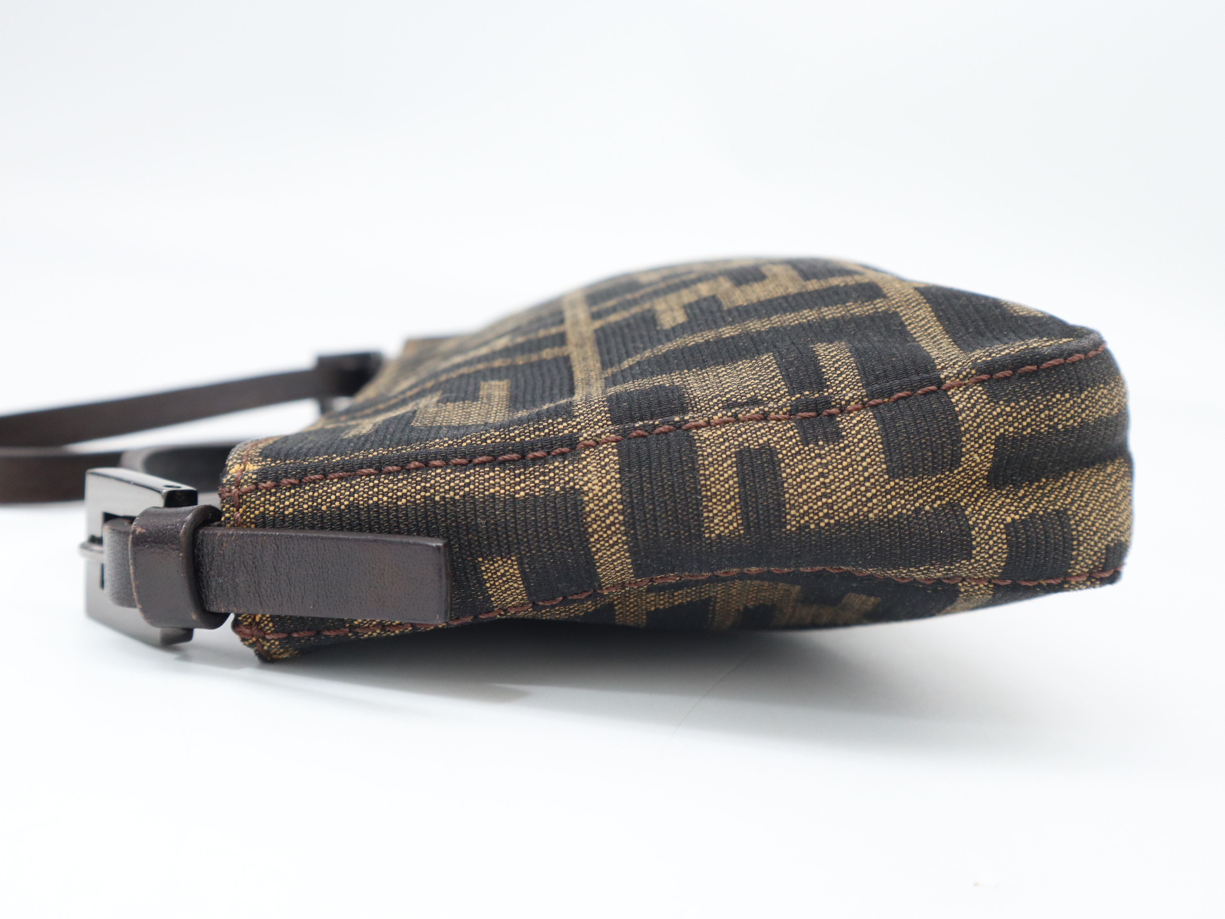 Zucca Shoulder Pouch, Canvas and Leather, Brown, with Dust Bag. — view 3