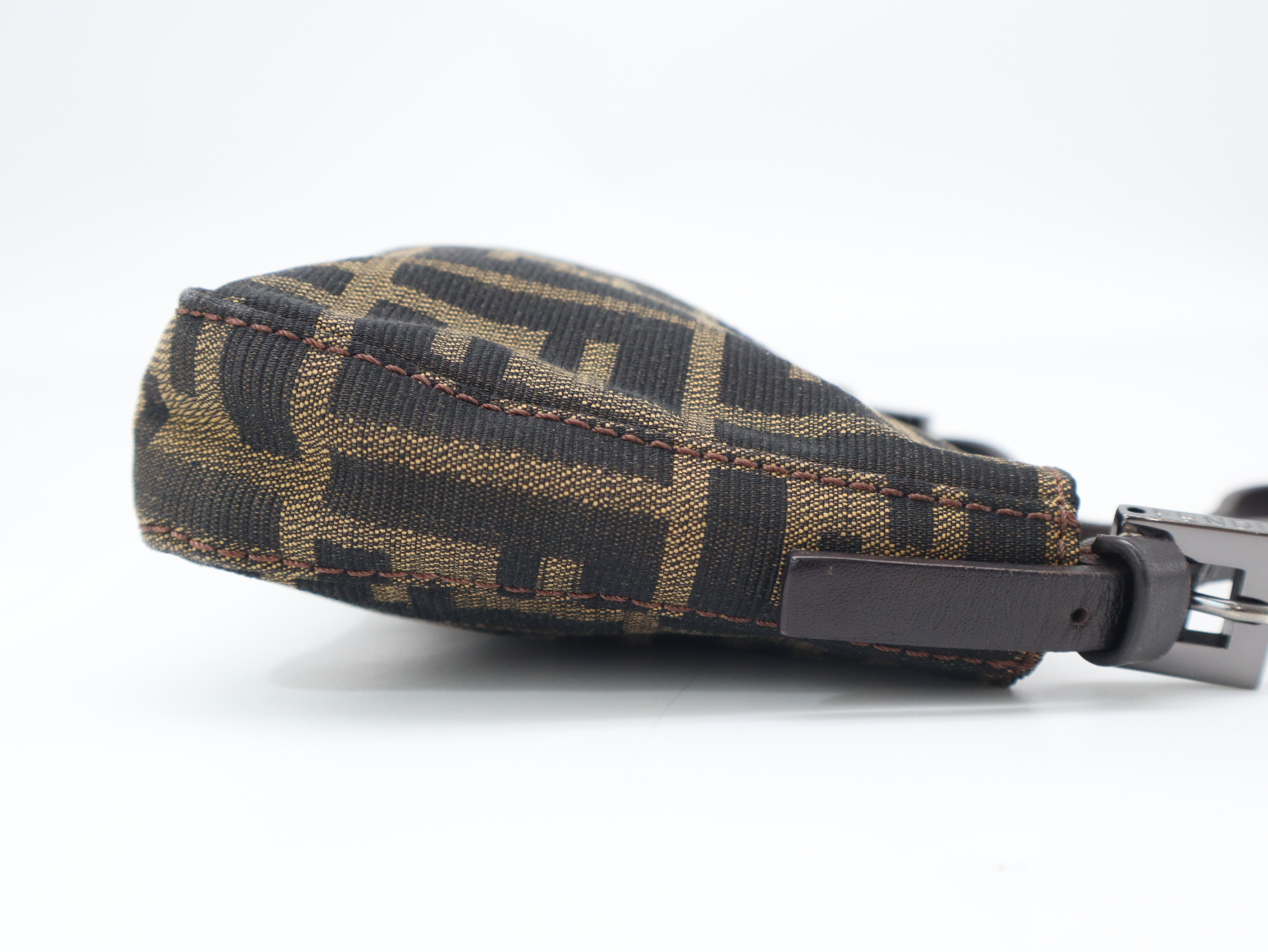 Zucca Shoulder Pouch, Canvas and Leather, Brown, with Dust Bag. — view 4