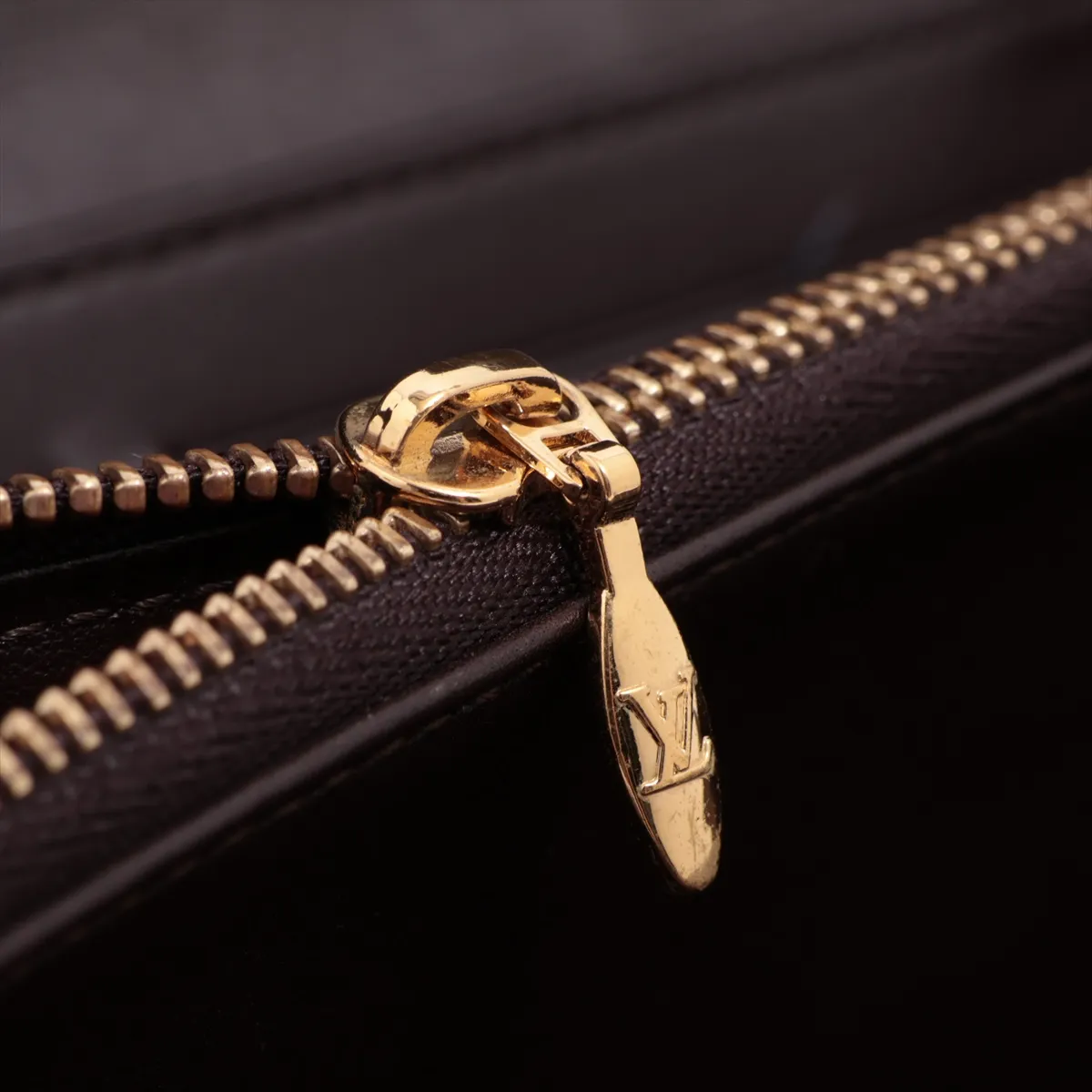 Vernis Portefeuille Sarah M93524 TH3089 Amarante Long Wallet — view 9