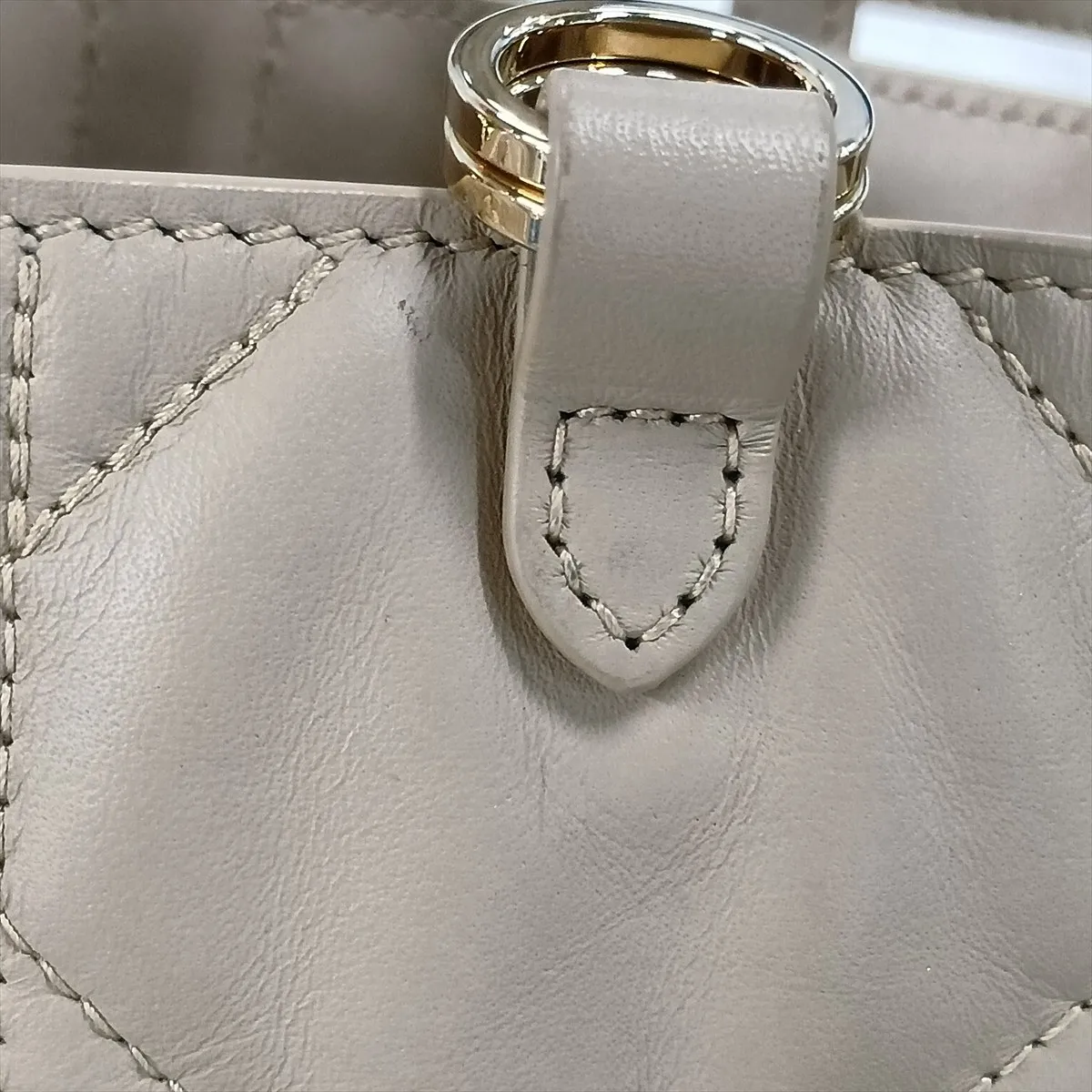 Macro Cannage Toujours Leather 2-Way Handbag, Beige, Lucky Star — view 12
