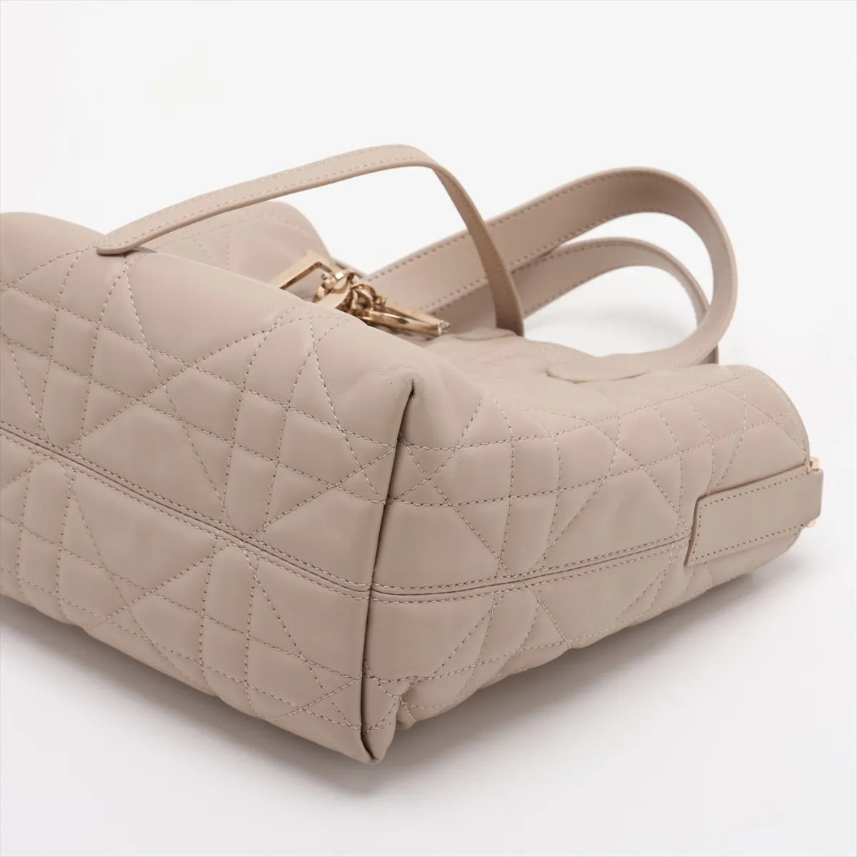 Macro Cannage Toujours Leather 2-Way Handbag, Beige, Lucky Star — view 3