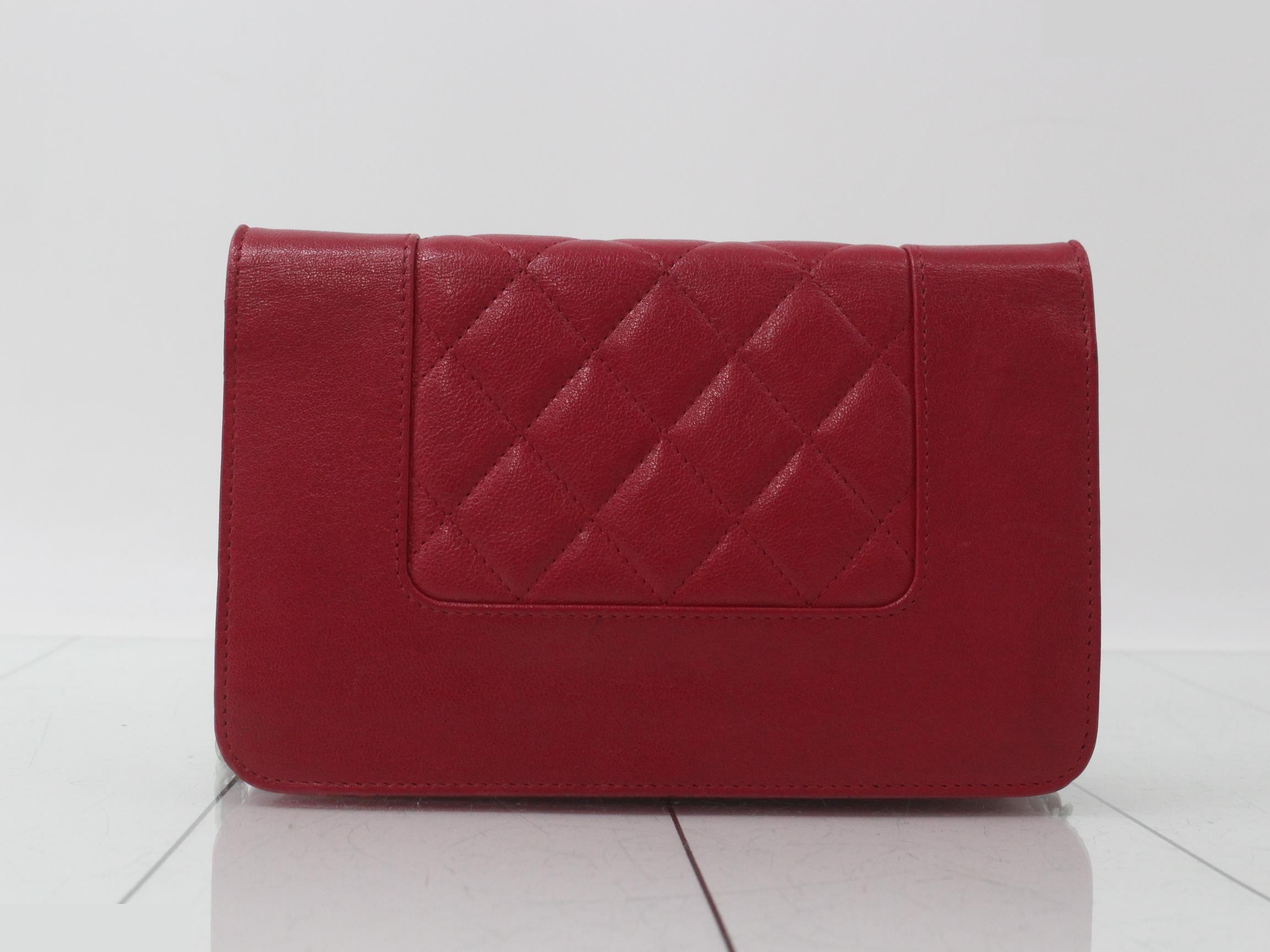 Mademoiselle Chain Wallet, Serial Number 23 — view 2