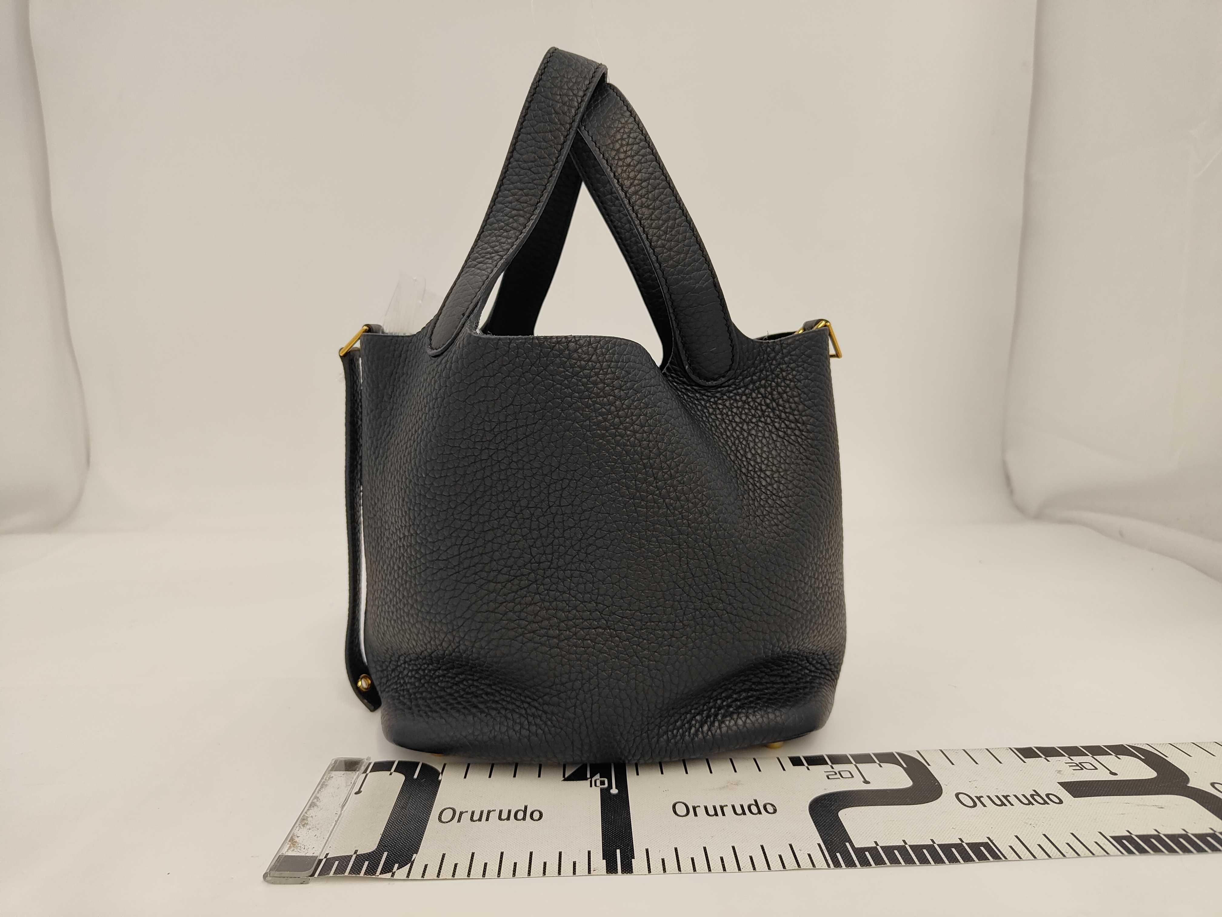 Picotin Lock PM Taurillon Leather Black U Stamp Gold Handbag — view 2