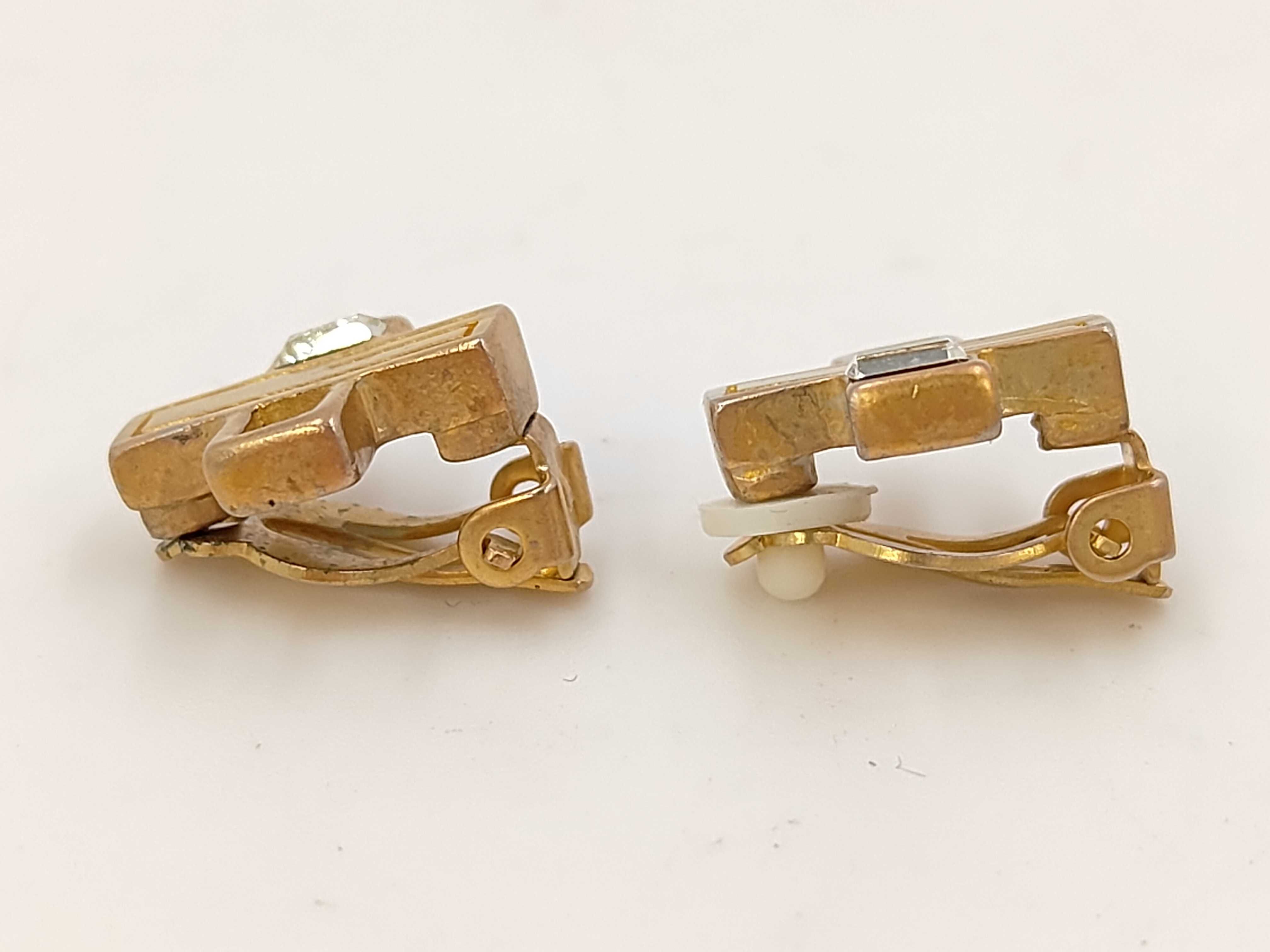 earrings — view 4