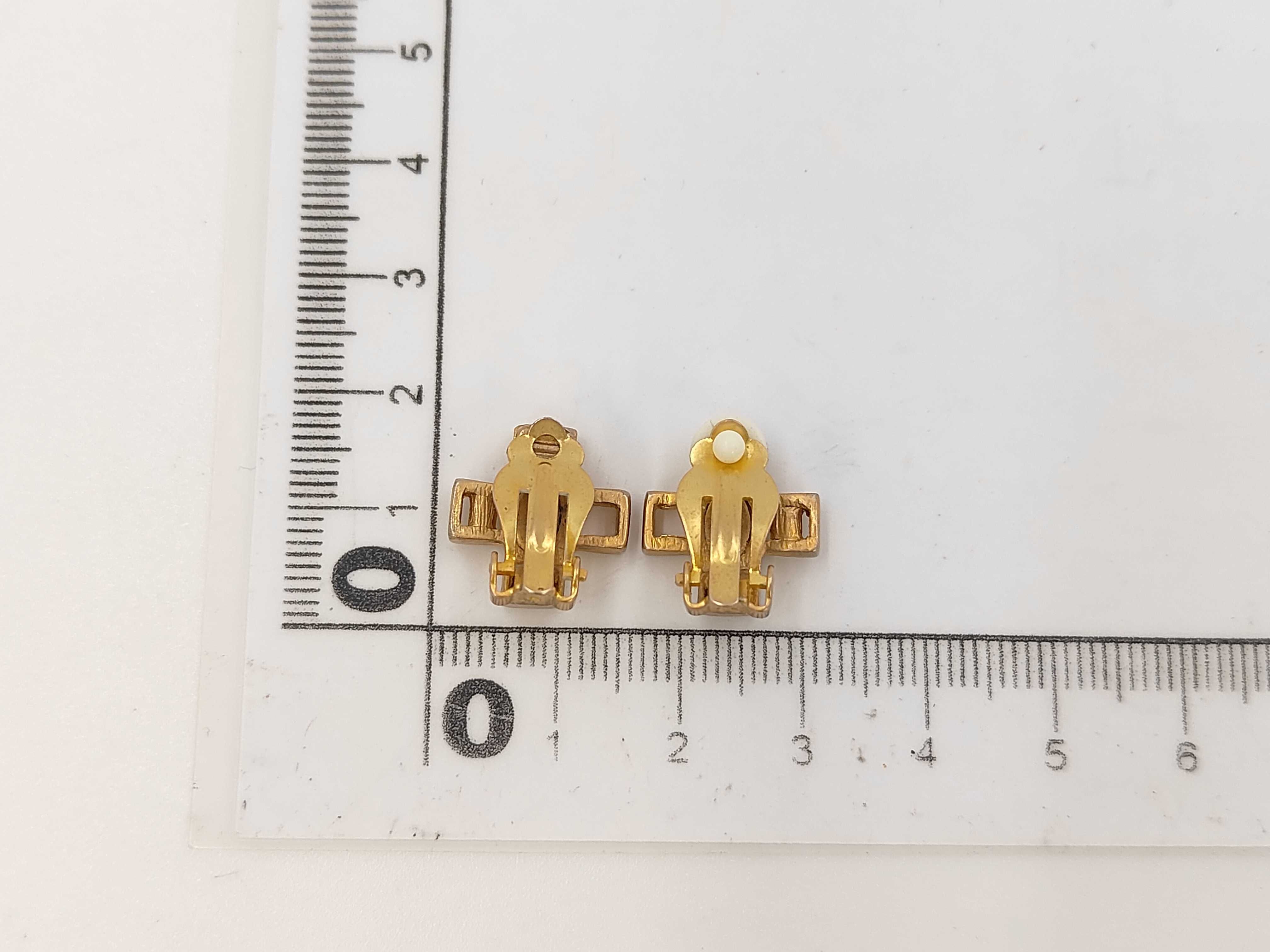 earrings — view 7