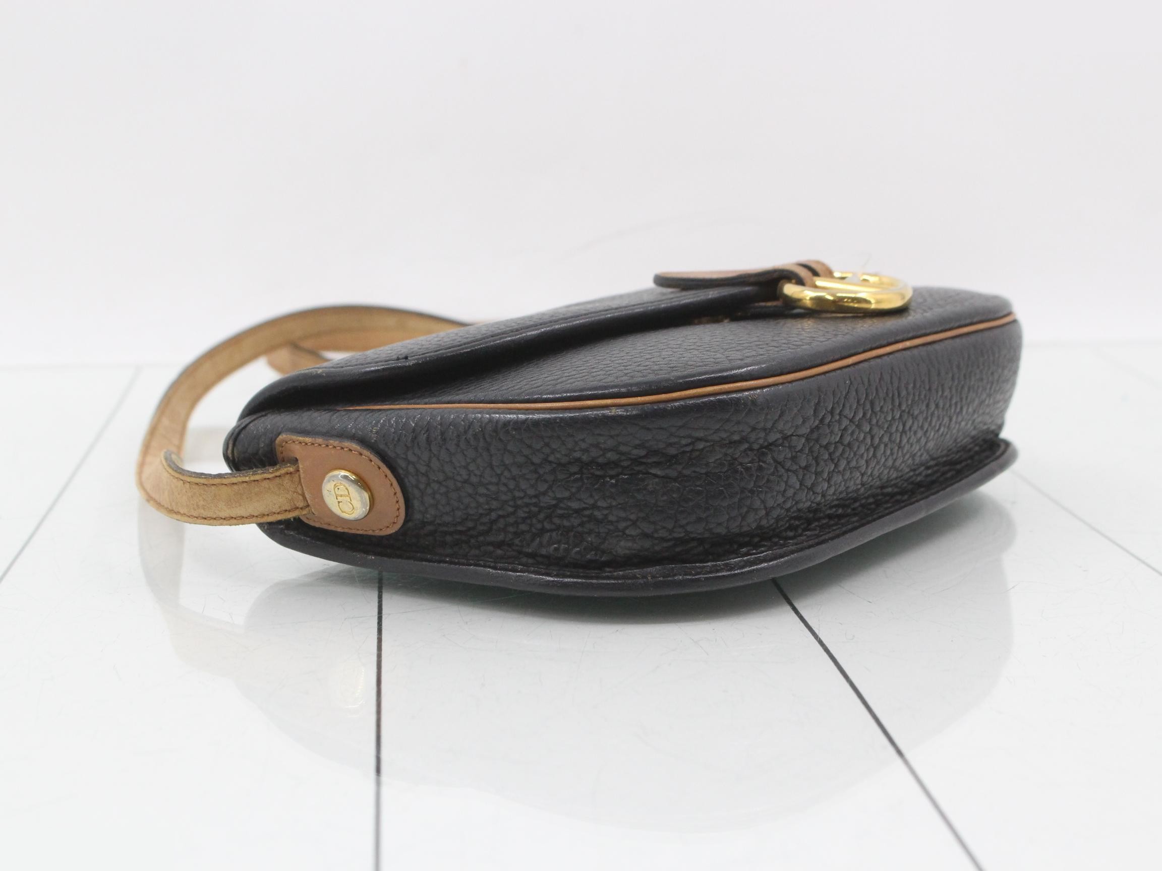 Leather shoulder bag — view 5