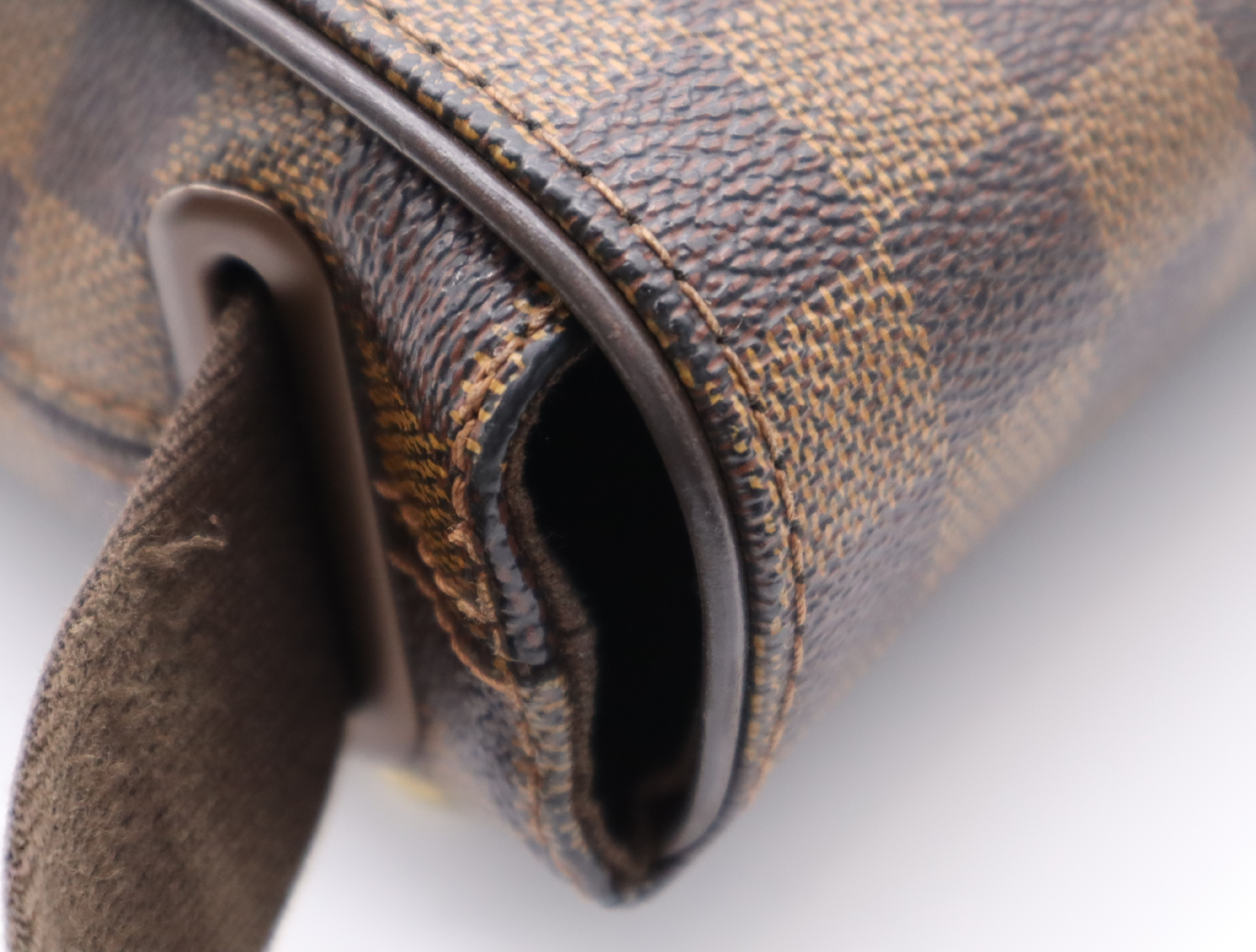 N51211 Damier Brooklyn MM Shoulder Bag — view 8