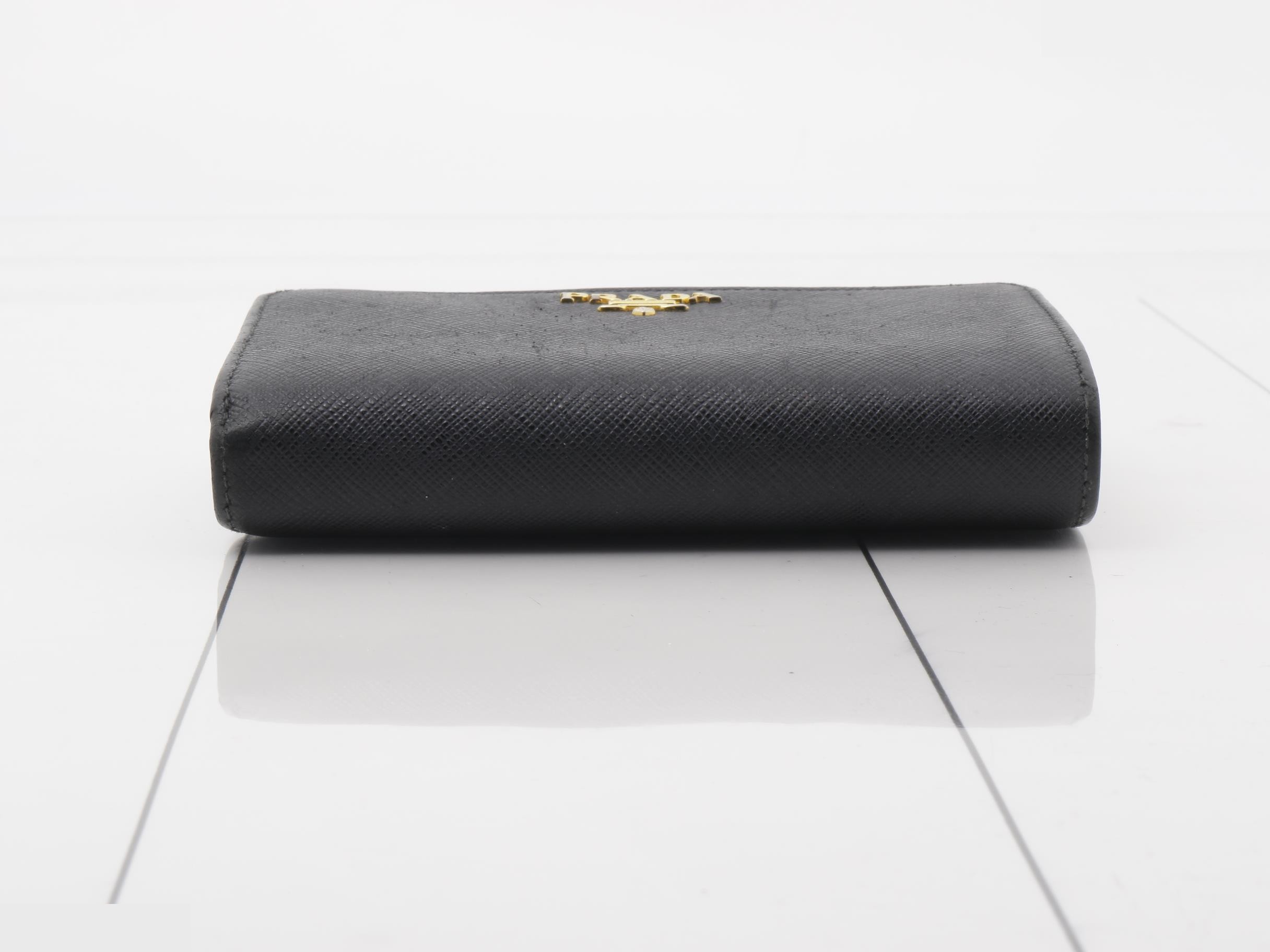 Other lines: Bags and Wallets — view 3
