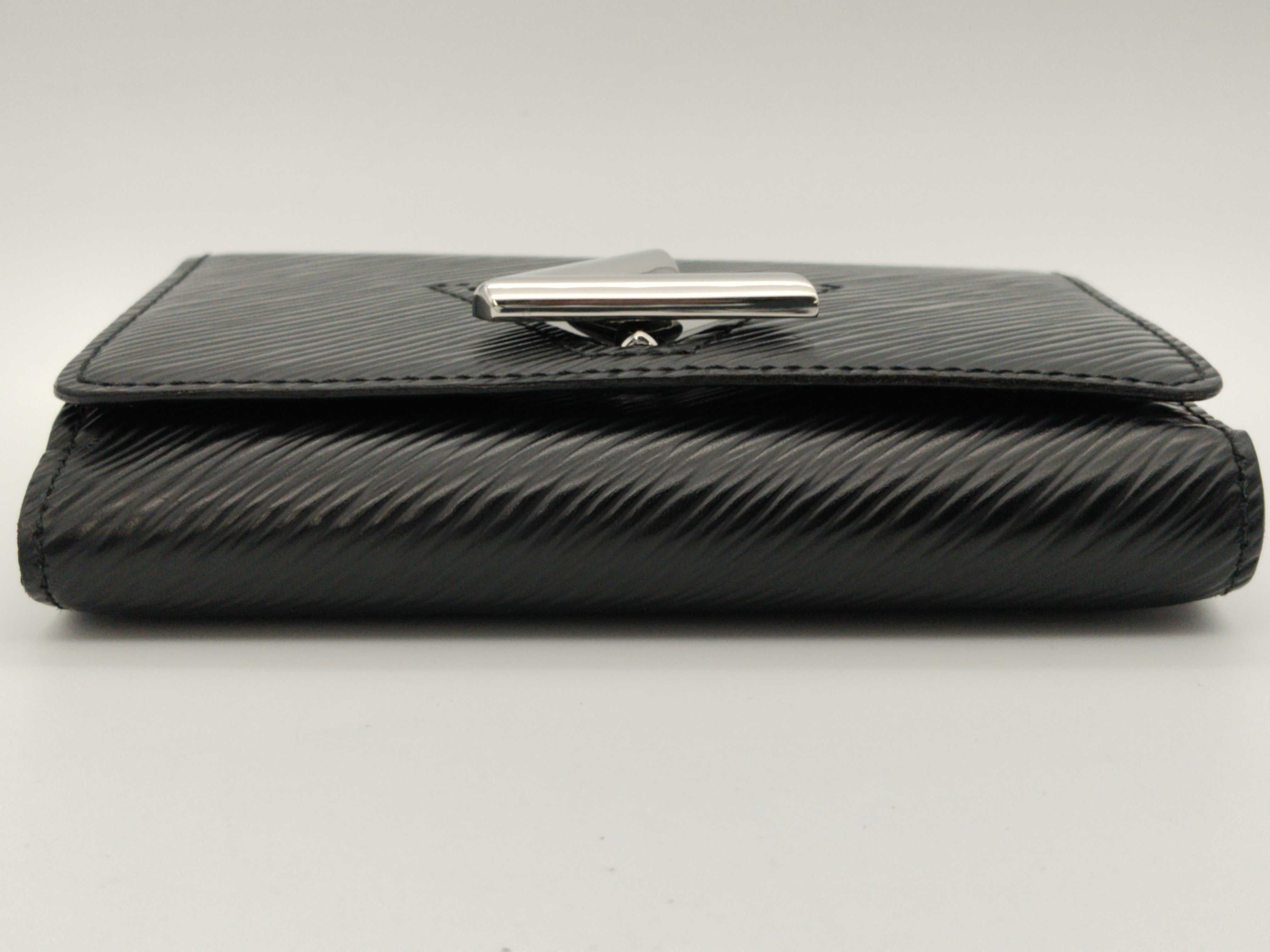 Epi Twist Compact Wallet with Dust Bag — view 4