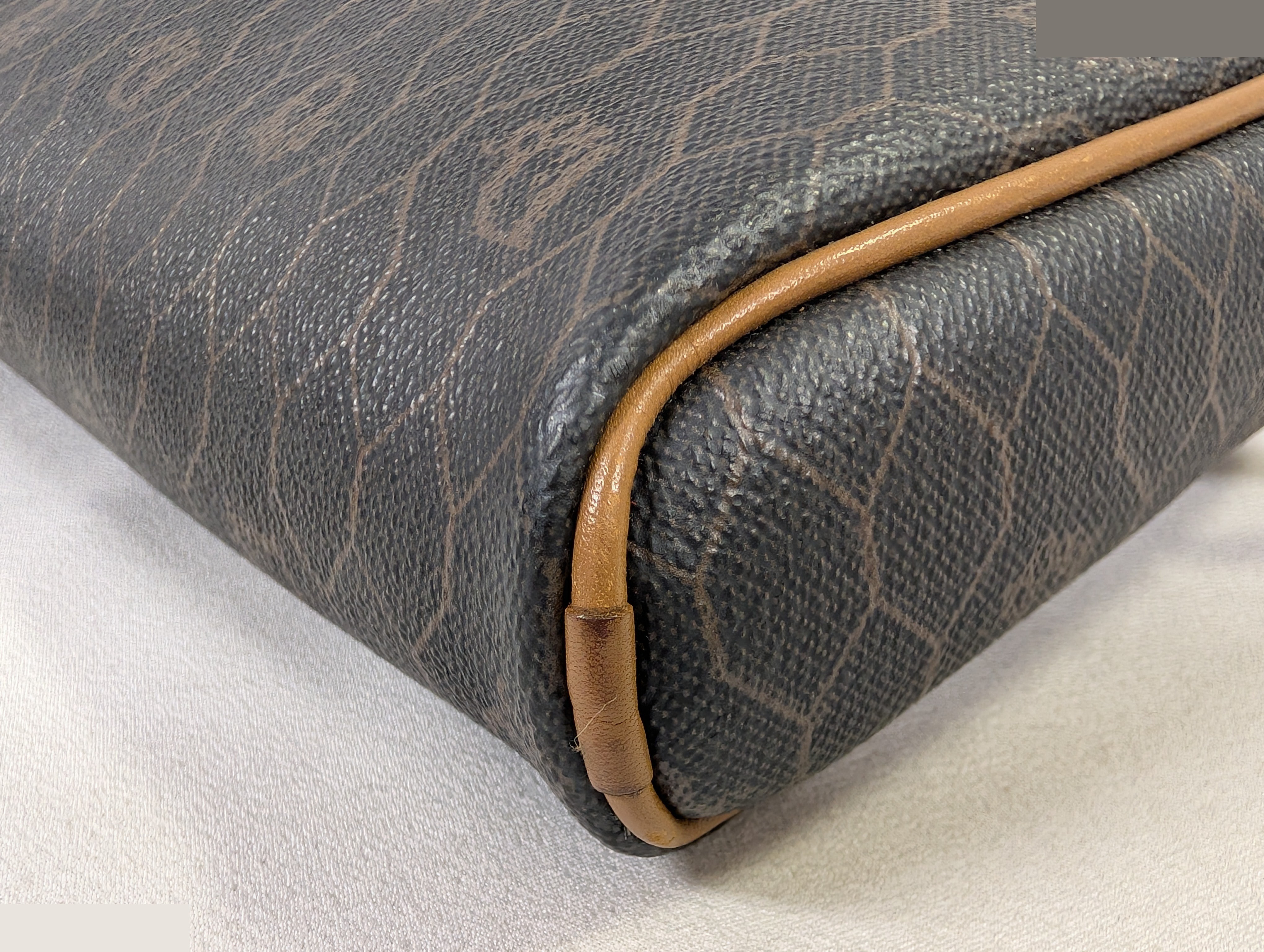logo bag, shoulder bag — view 3