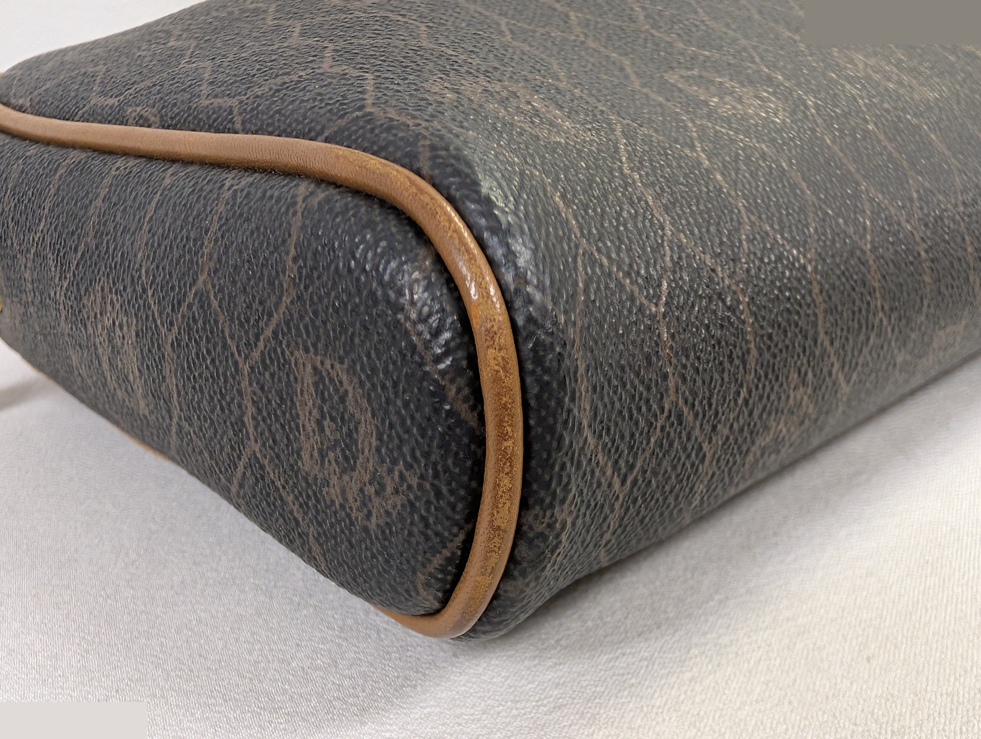 logo bag, shoulder bag — view 4