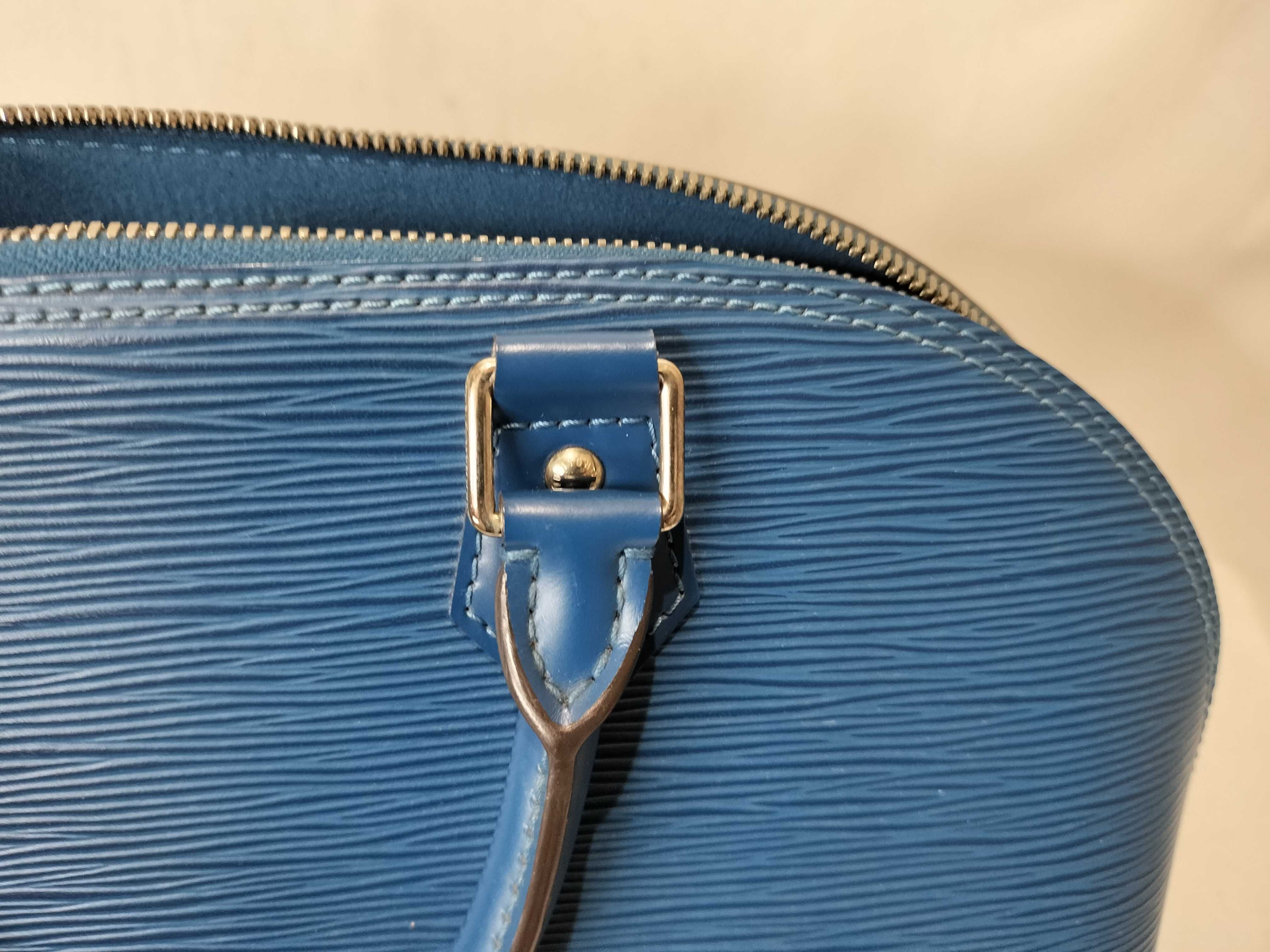 Epi Alma MM Handbag — view 13
