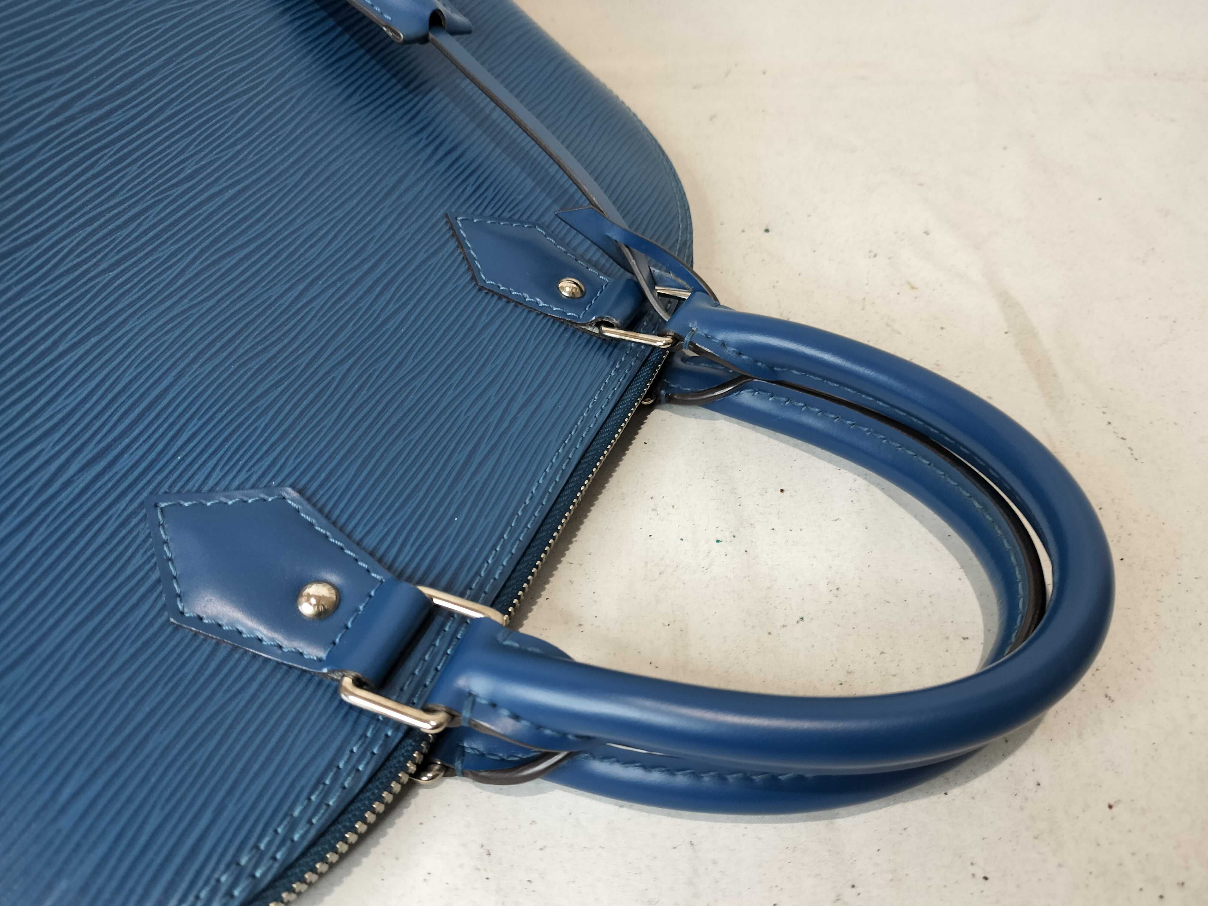 Epi Alma MM Handbag — view 3
