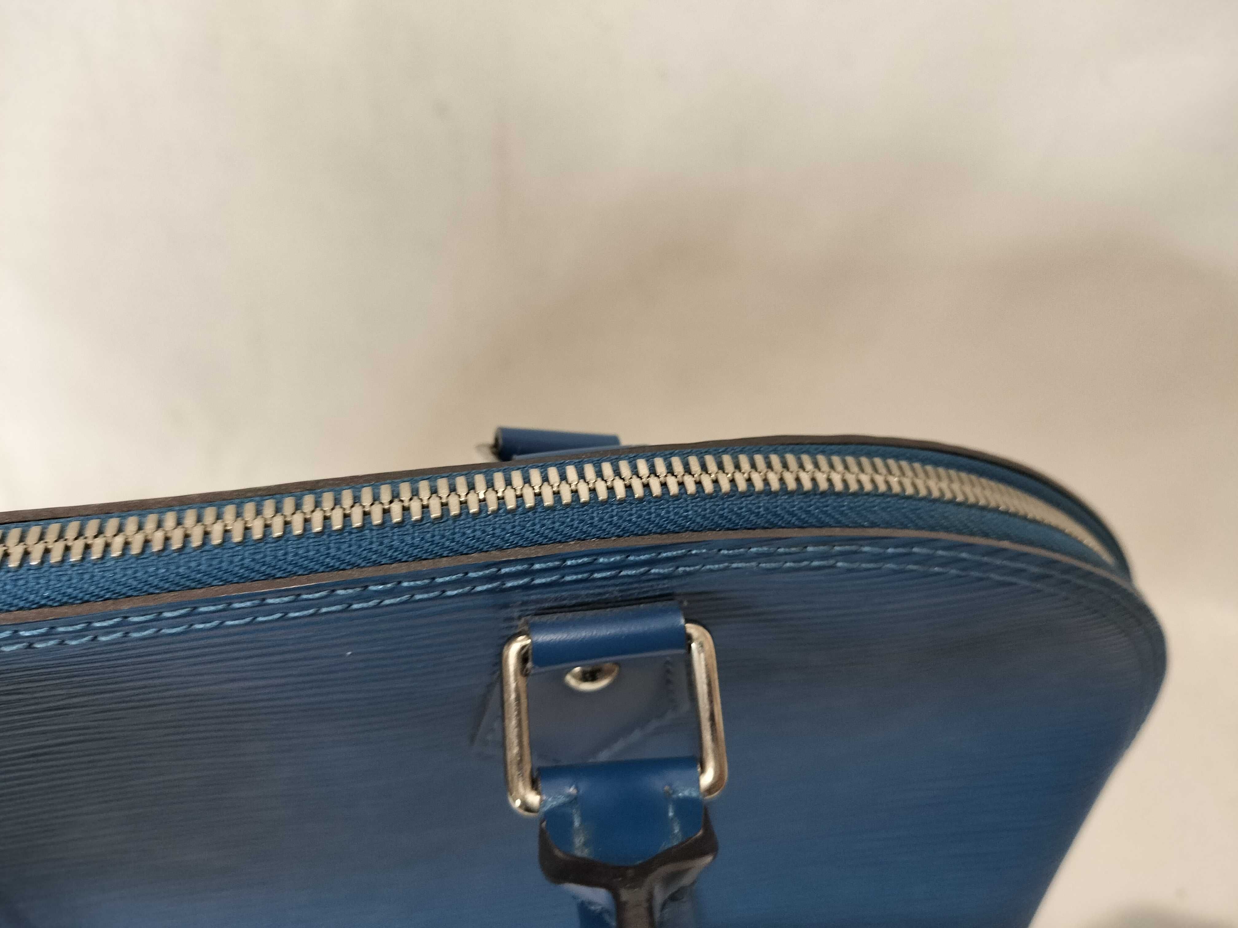 Epi Alma MM Handbag — view 8