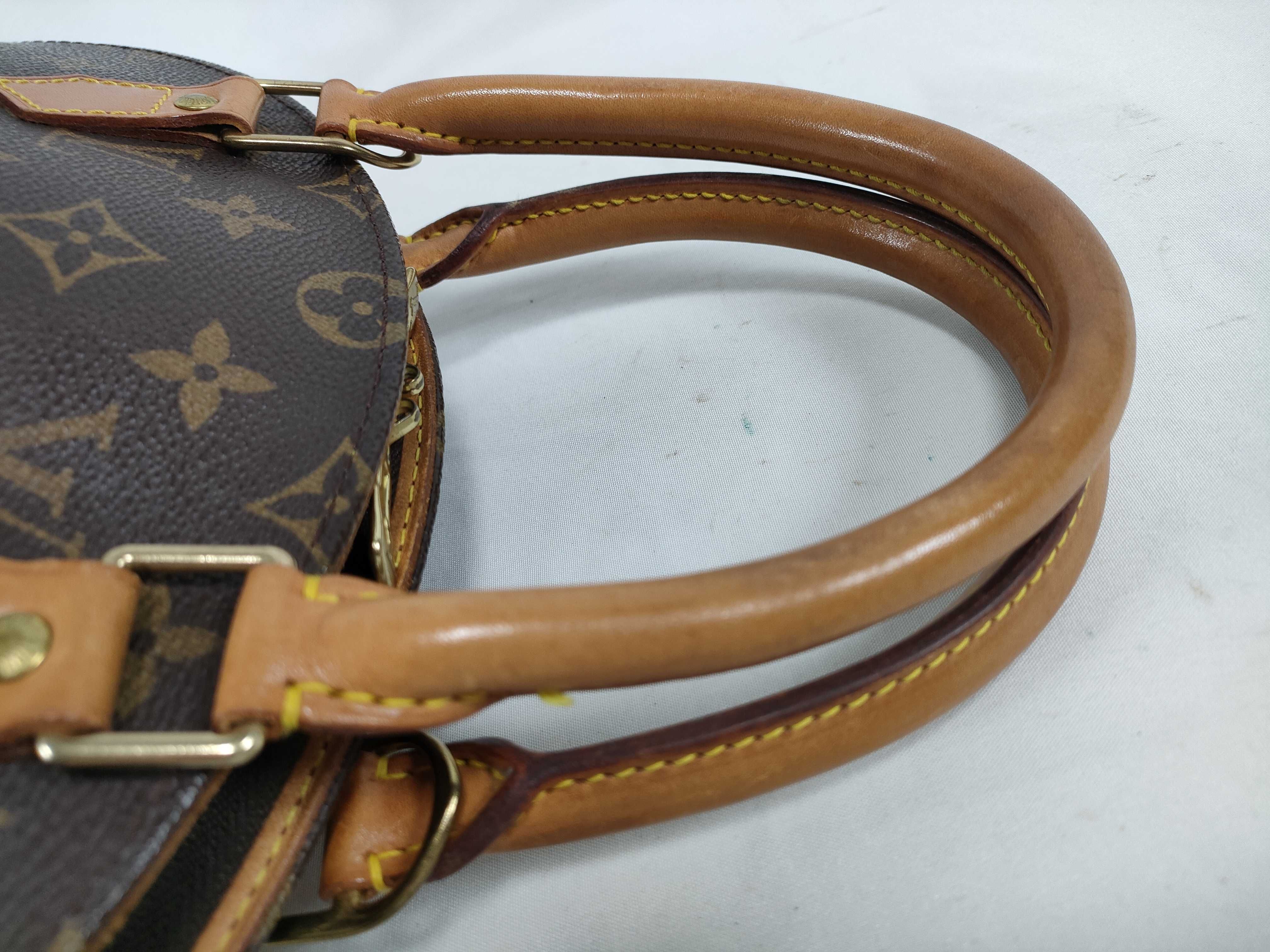 Monogram Ellipse PM / Monogram / M42238 / MI0988 Handbag — view 3