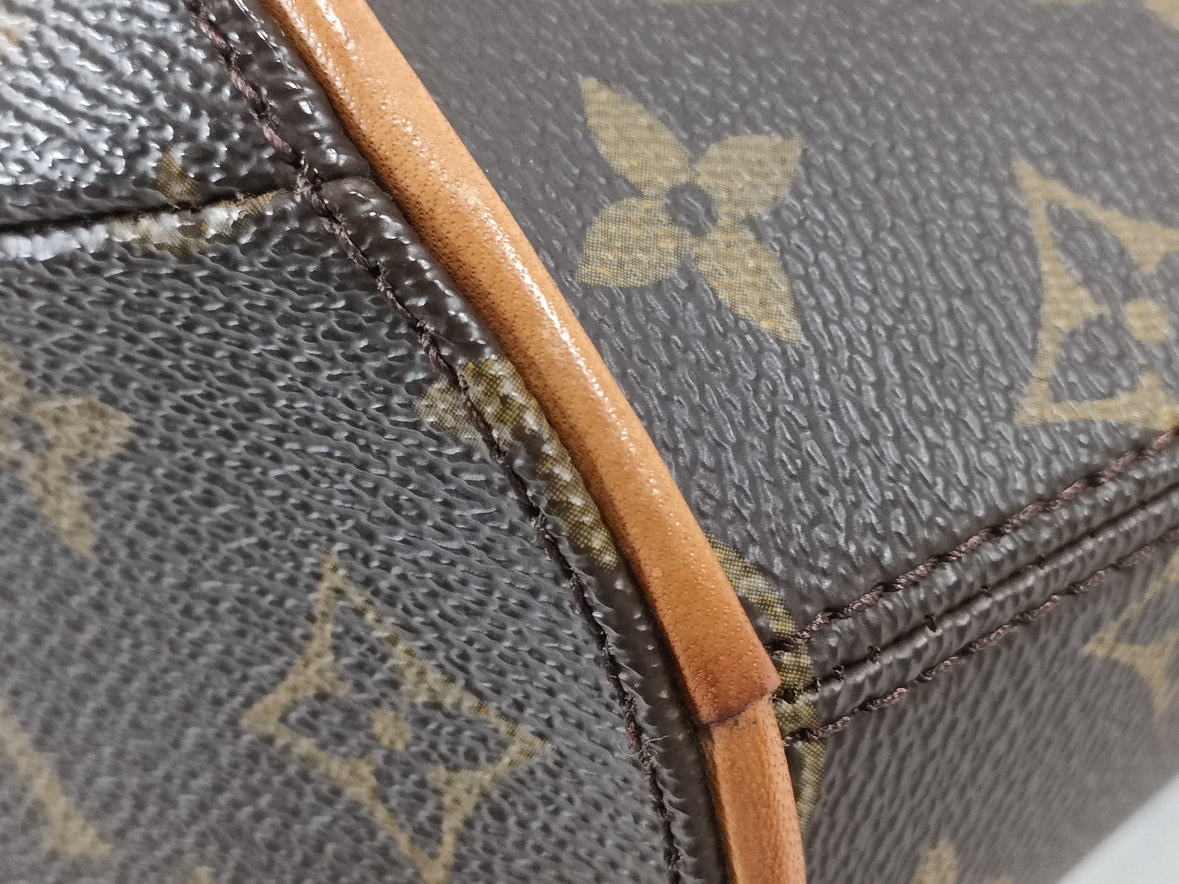 Monogram Ellipse PM / Monogram / M42238 / MI0988 Handbag — view 7