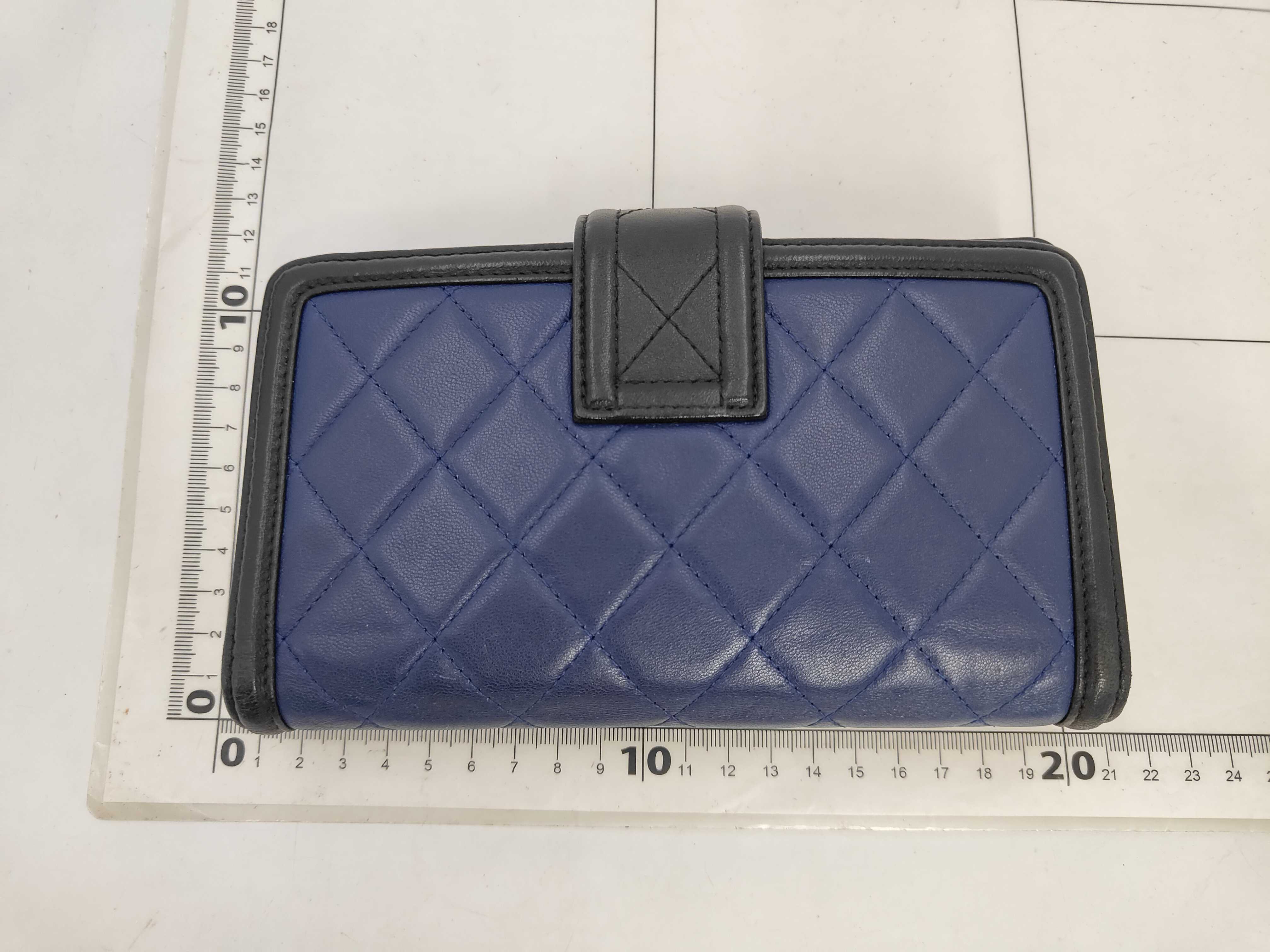 A84018/Wallet — view 2