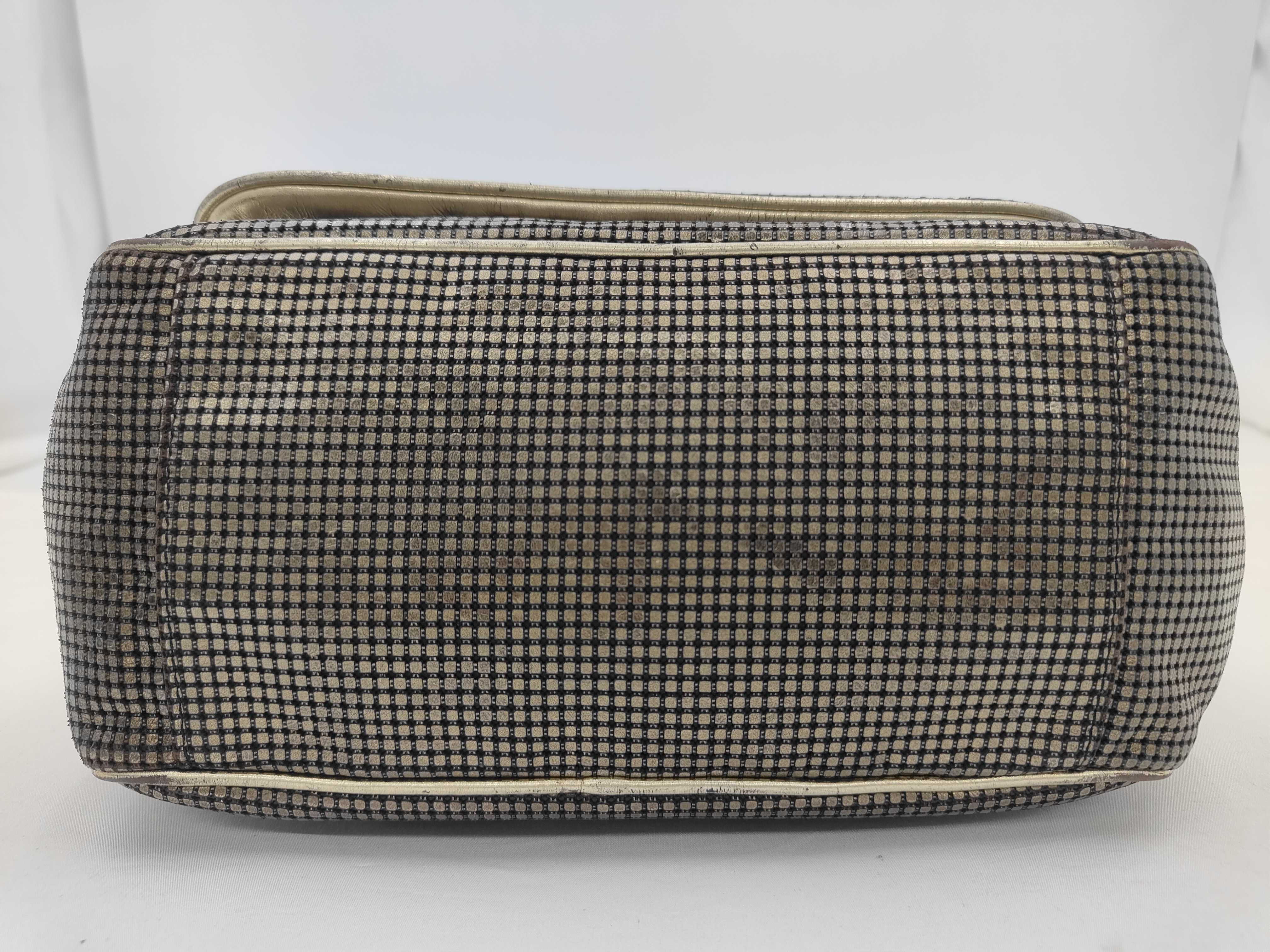 Coco Mark Chain Shoulder Bag — view 7
