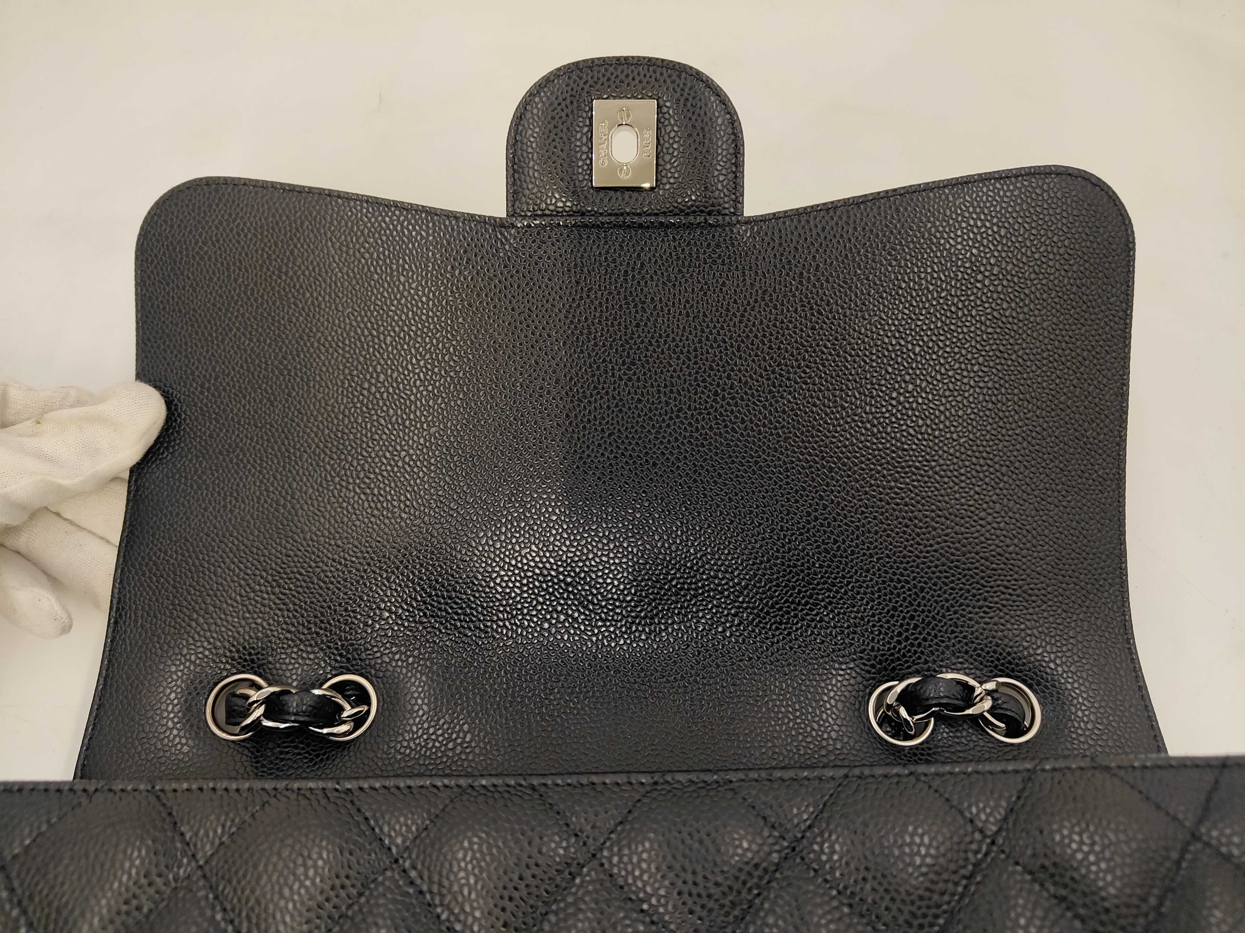Caviar Skin Large Matelassé 30 Chain Shoulder Bag with Silver Hardware — view 11
