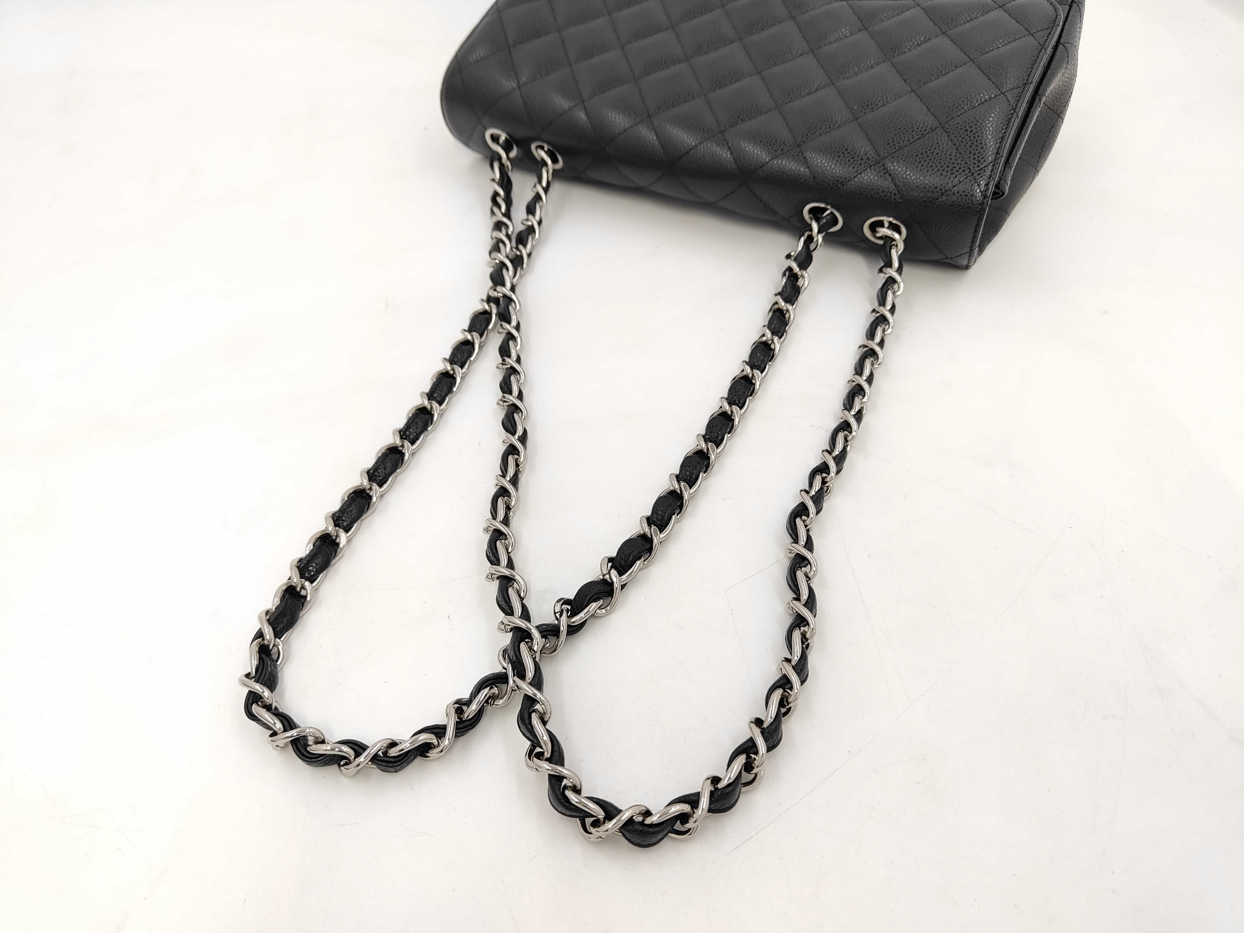 Caviar Skin Large Matelassé 30 Chain Shoulder Bag with Silver Hardware — view 3