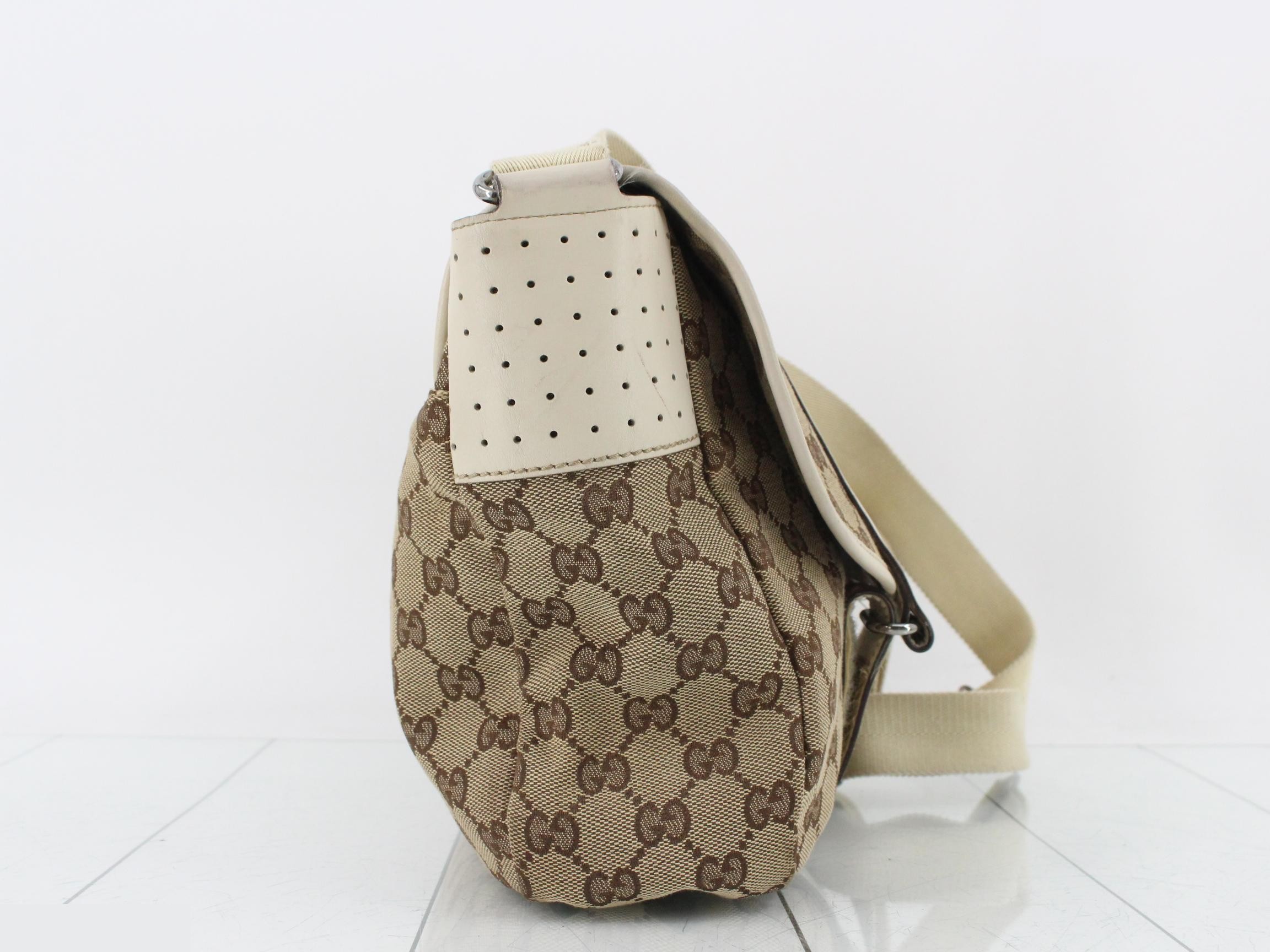 GG Canvas (Bag) - Shoulder Bag — view 4