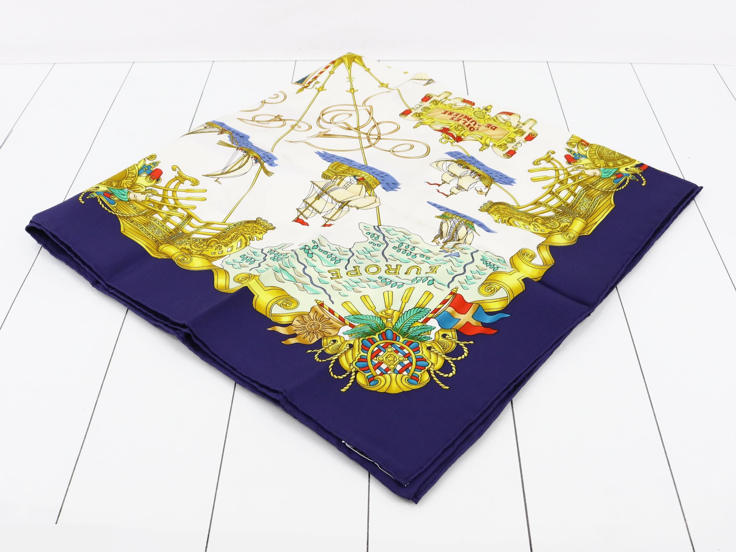 Carre 90 VOILES DE LUMIERE (Sailboats of Light) 100% Silk — view 2