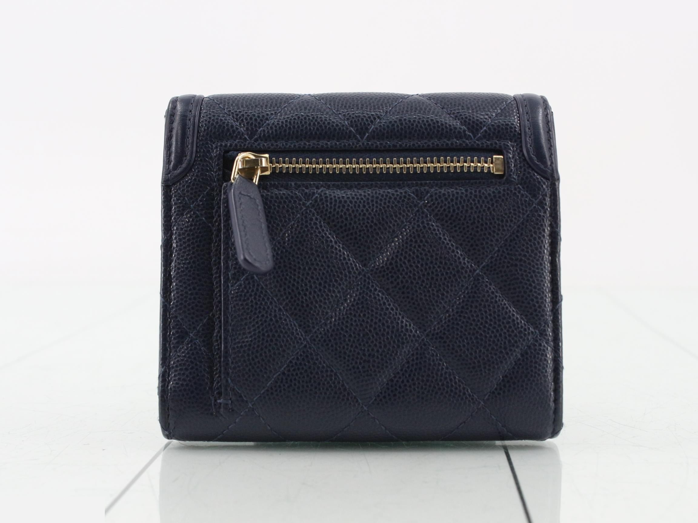 Caviar Skin Bi-fold Wallet, Navy, 29319585 — view 2