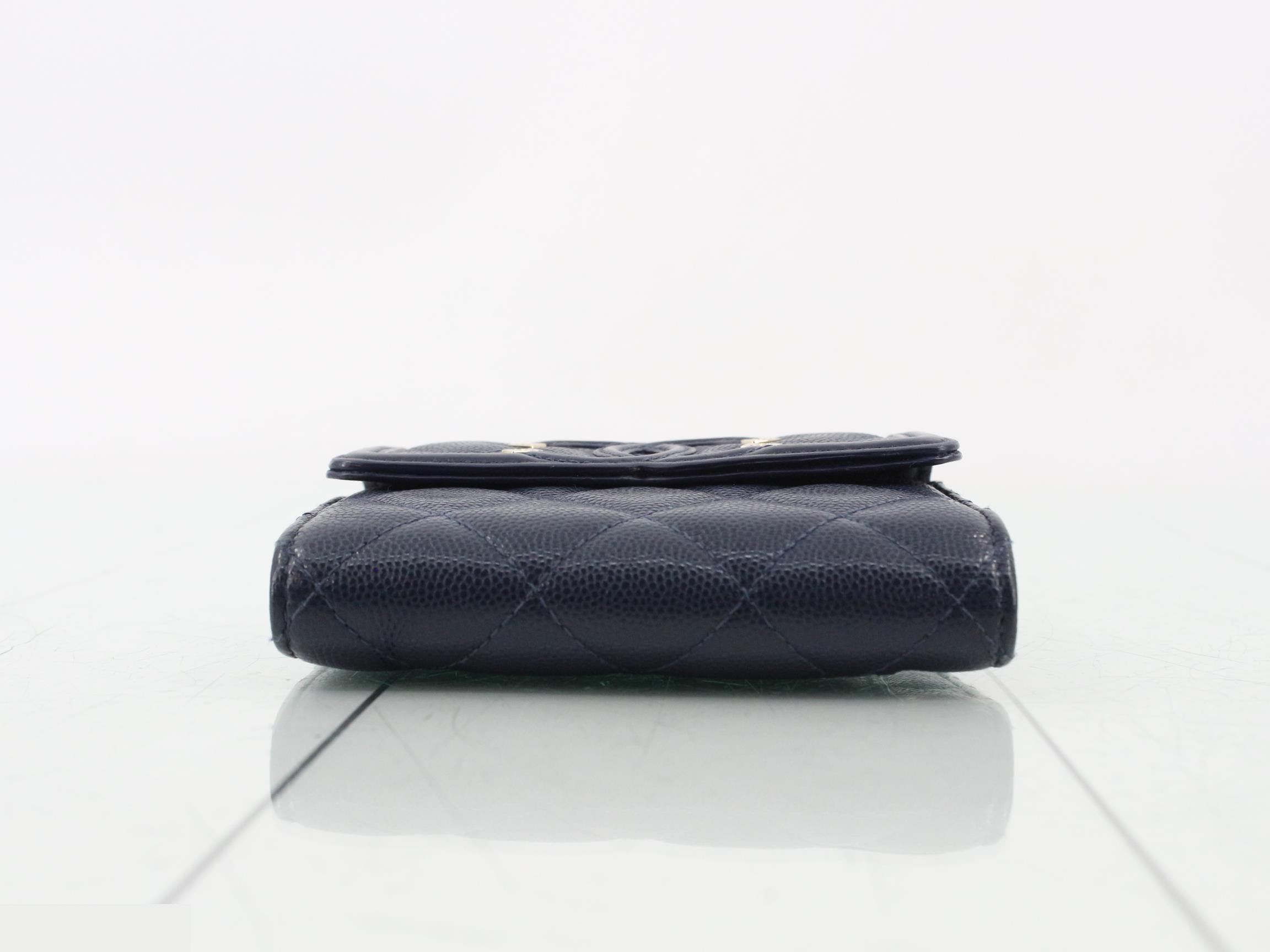 Caviar Skin Bi-fold Wallet, Navy, 29319585 — view 3