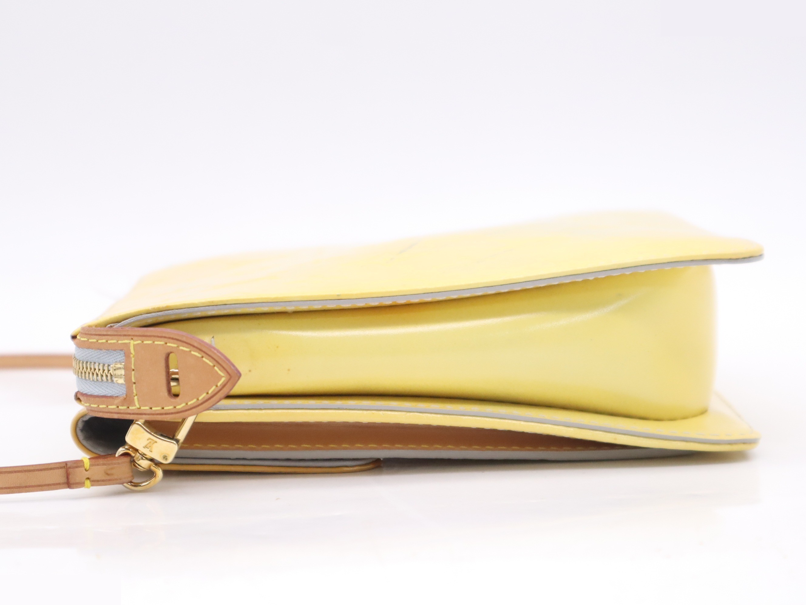 Monogram Vernis Mott Lavande with shoulder strap — view 3