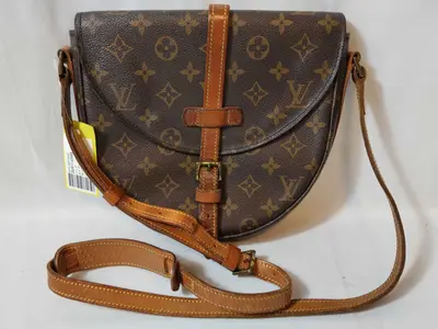 Monogram Chantilly MM Shoulder Bag