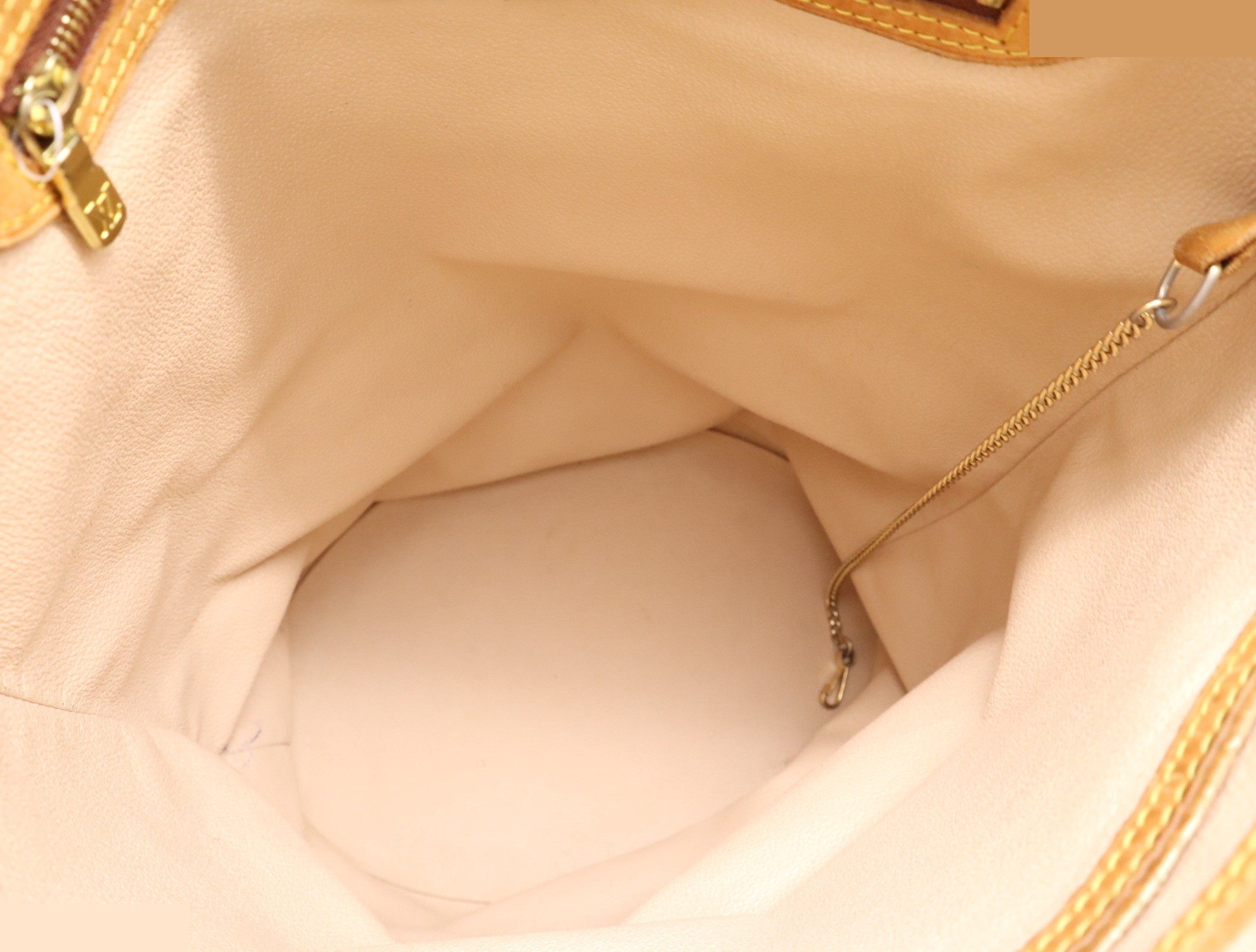 Bucket GM — view 7
