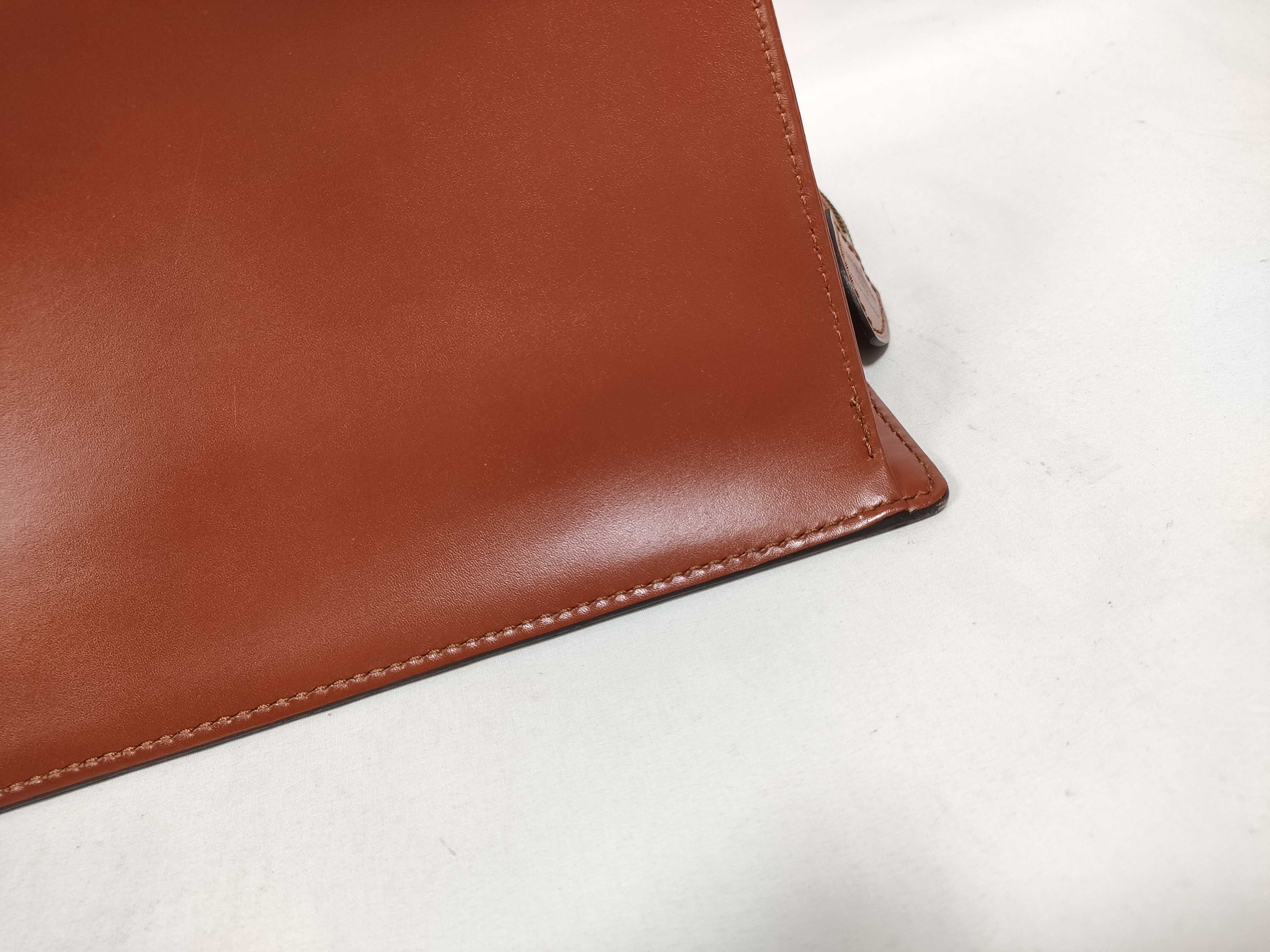 Epi Leather Sac Triangle M52097 Handbag — view 4