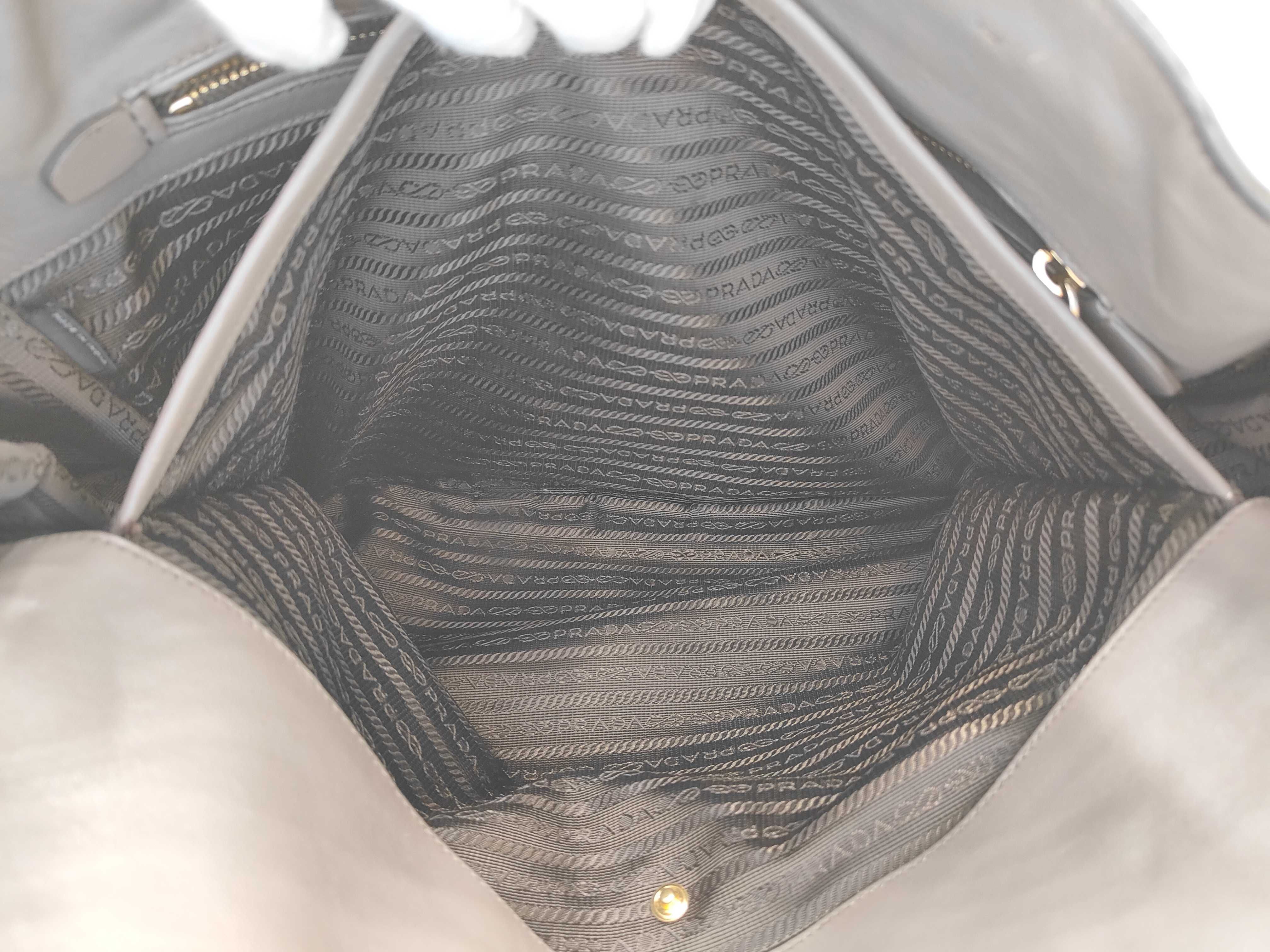 Vitello Daino Tote Bag (Handbag) — view 10