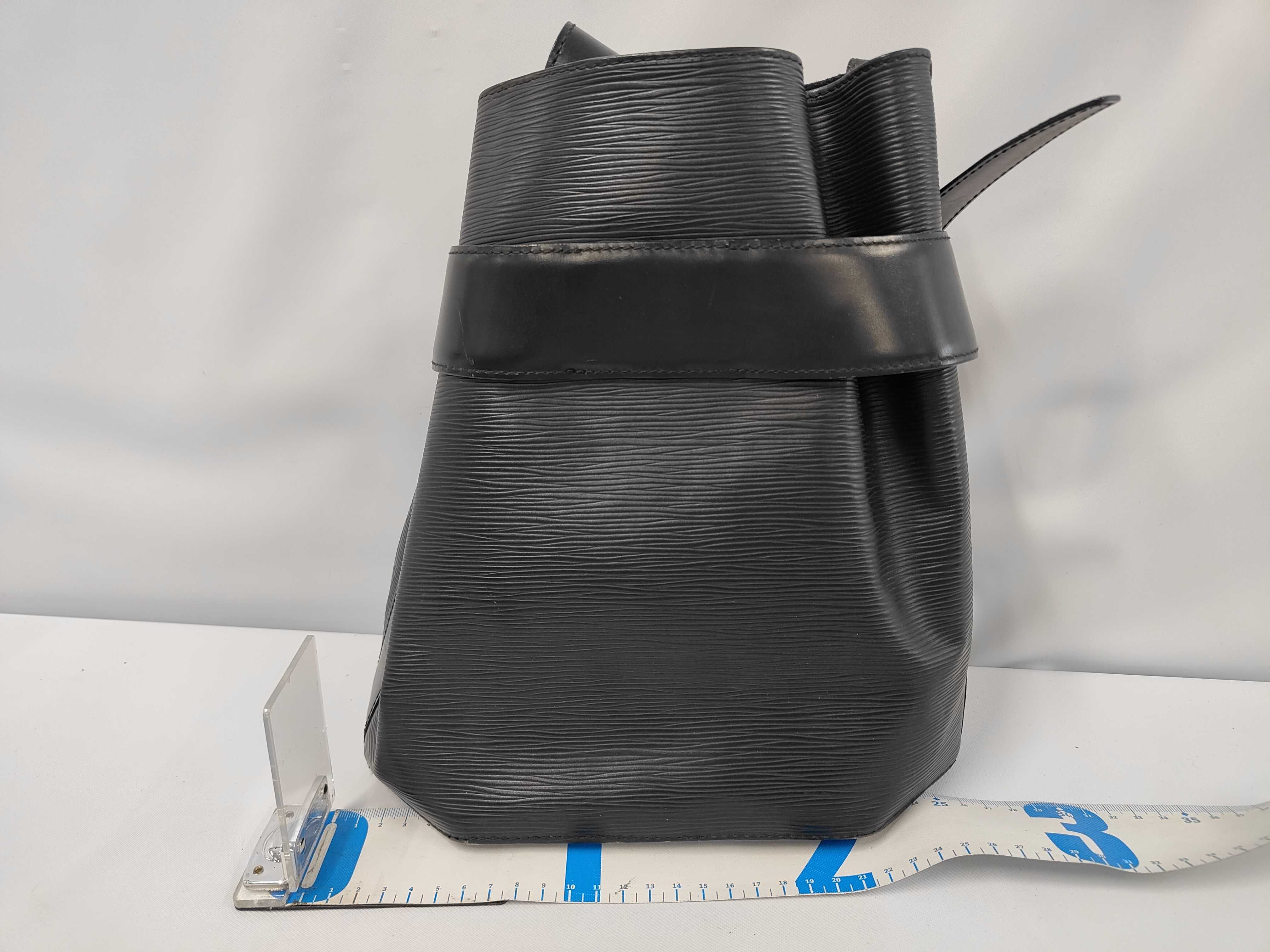 Epi Sac Depaule Shoulder Bag — view 2