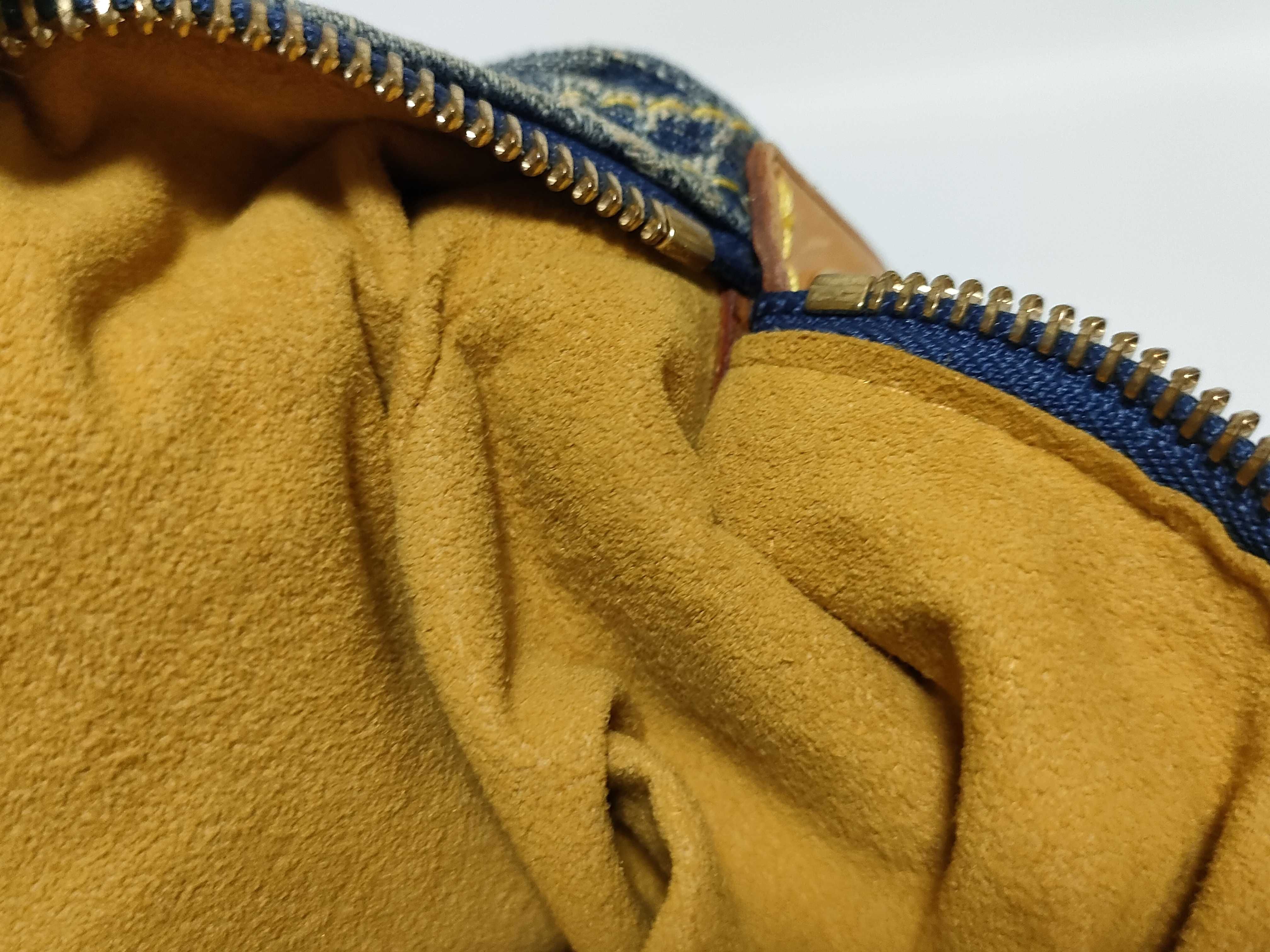 Monogram Denim Louis Vuitton Monogram Denim LV Baggy PM Shoulder Bag — view 9
