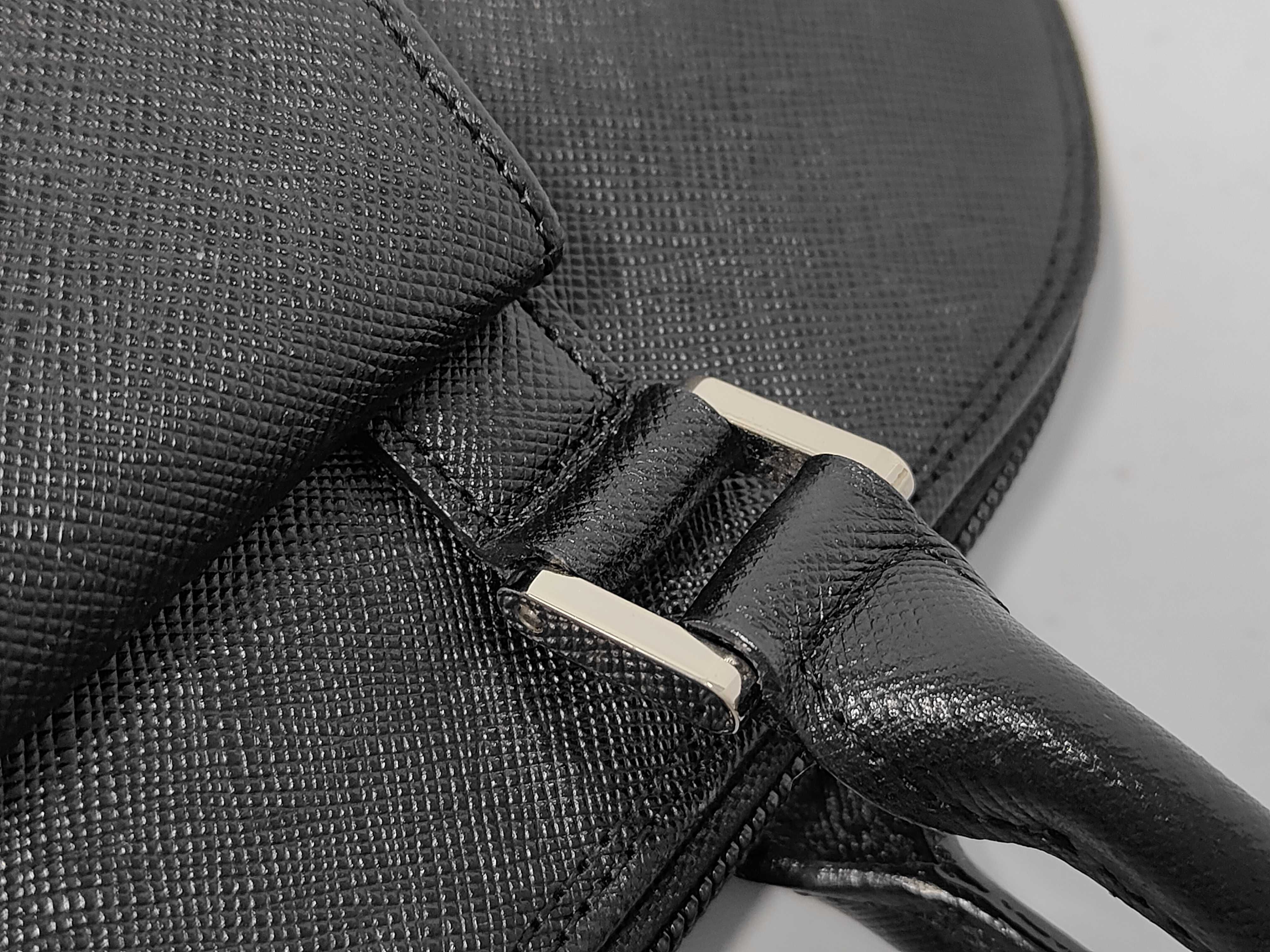 Logo Plate Leather Handbag — view 5