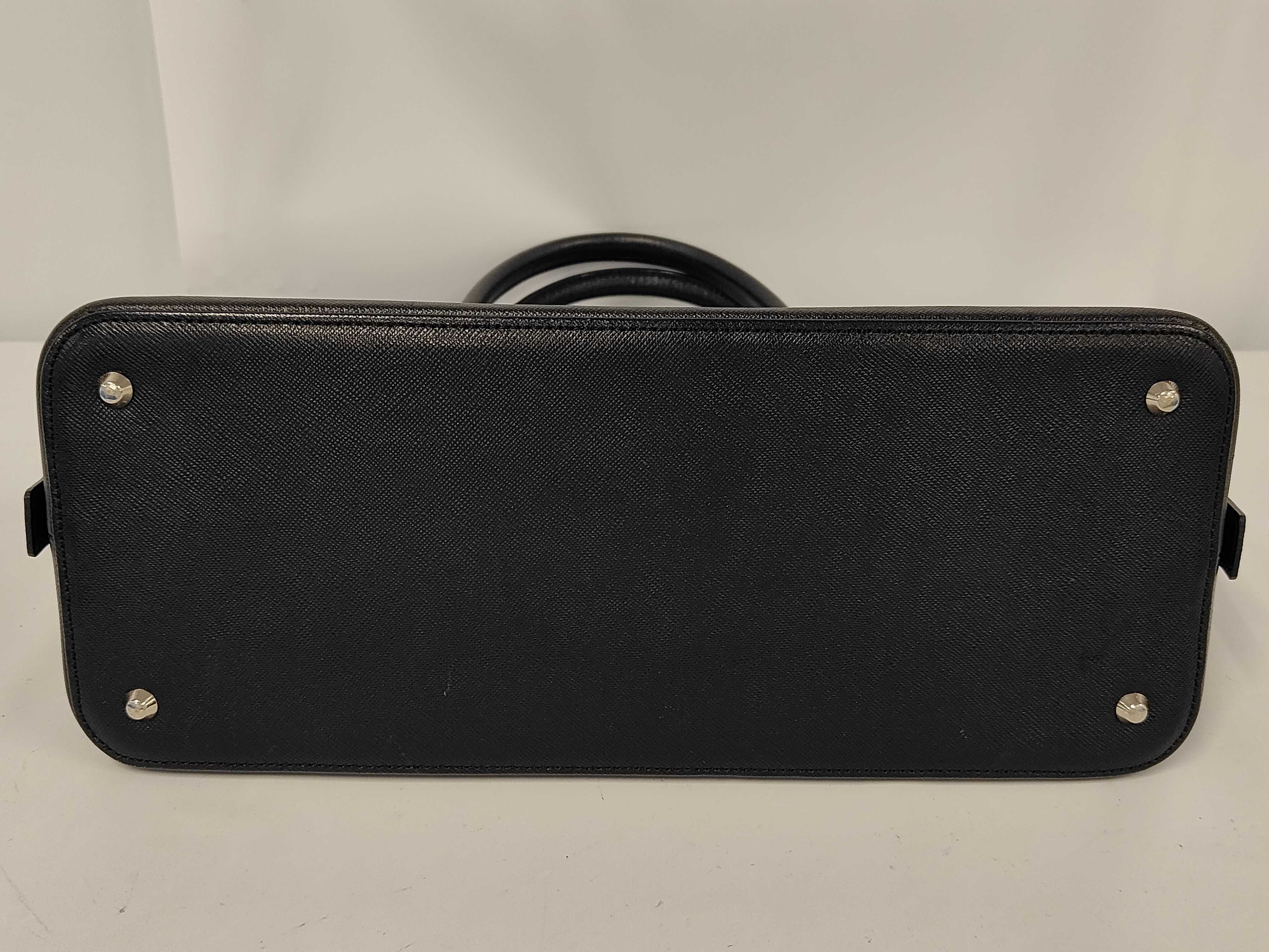Logo Plate Leather Handbag — view 7