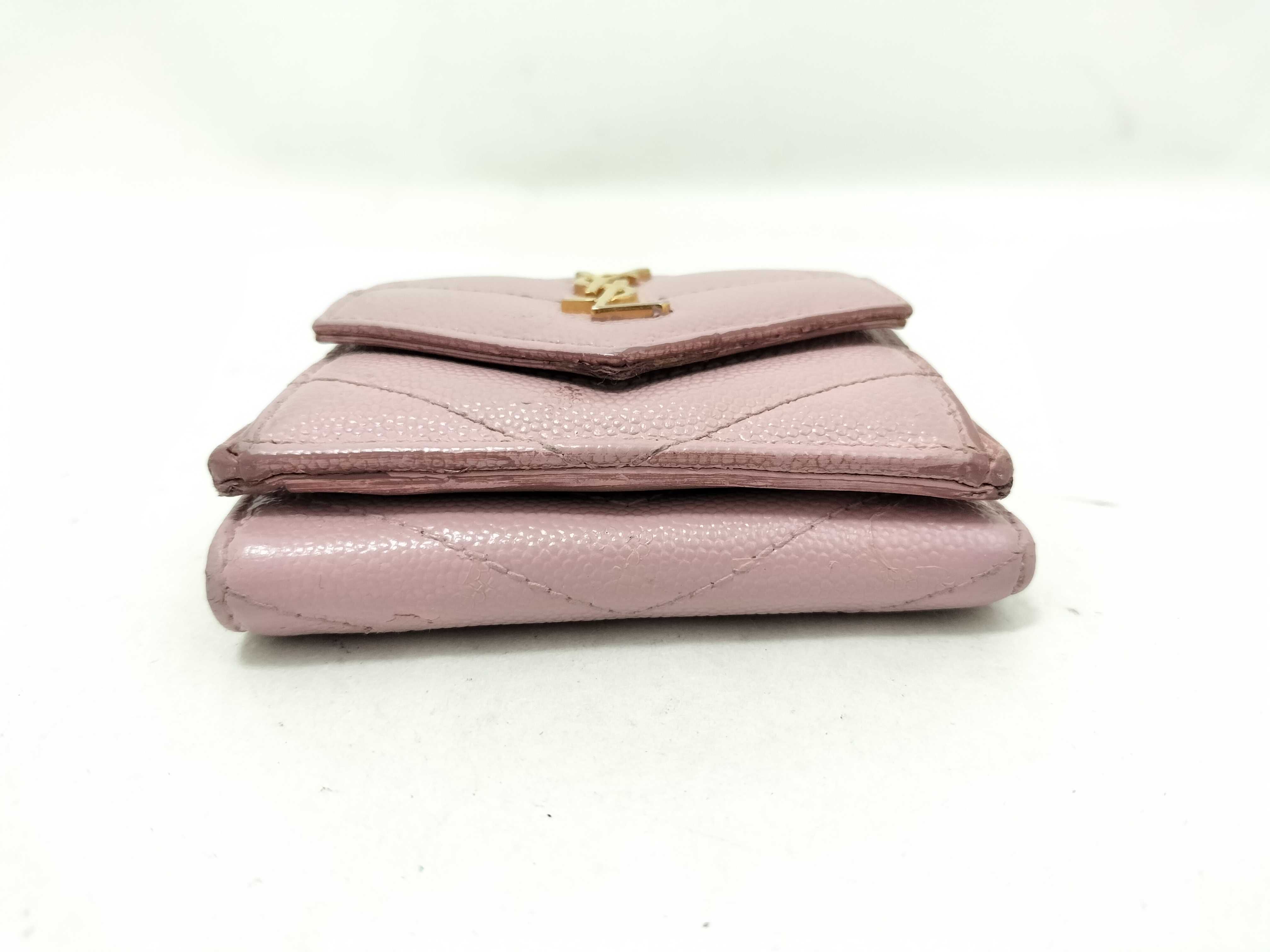 wallet — view 3