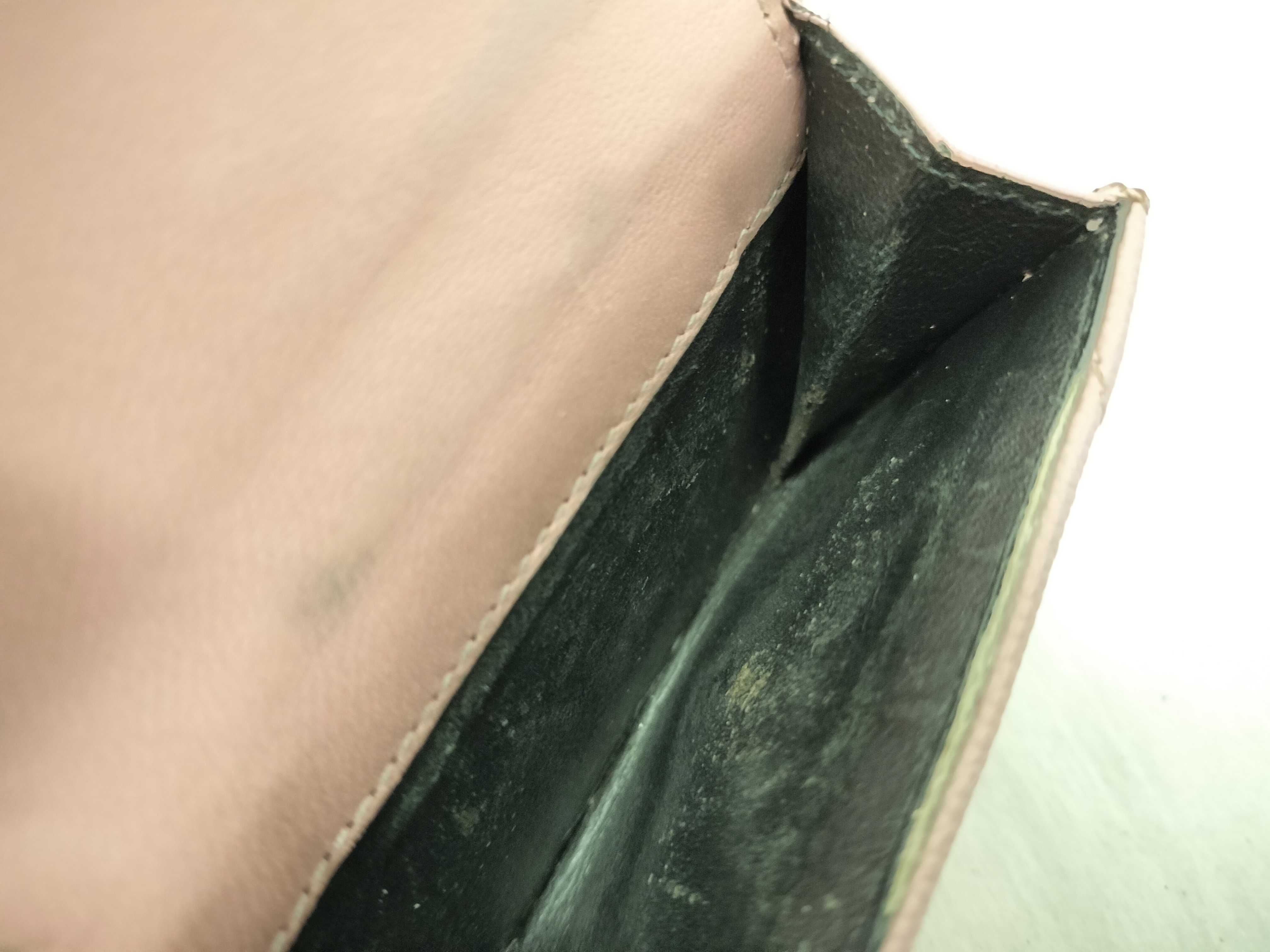wallet — view 9