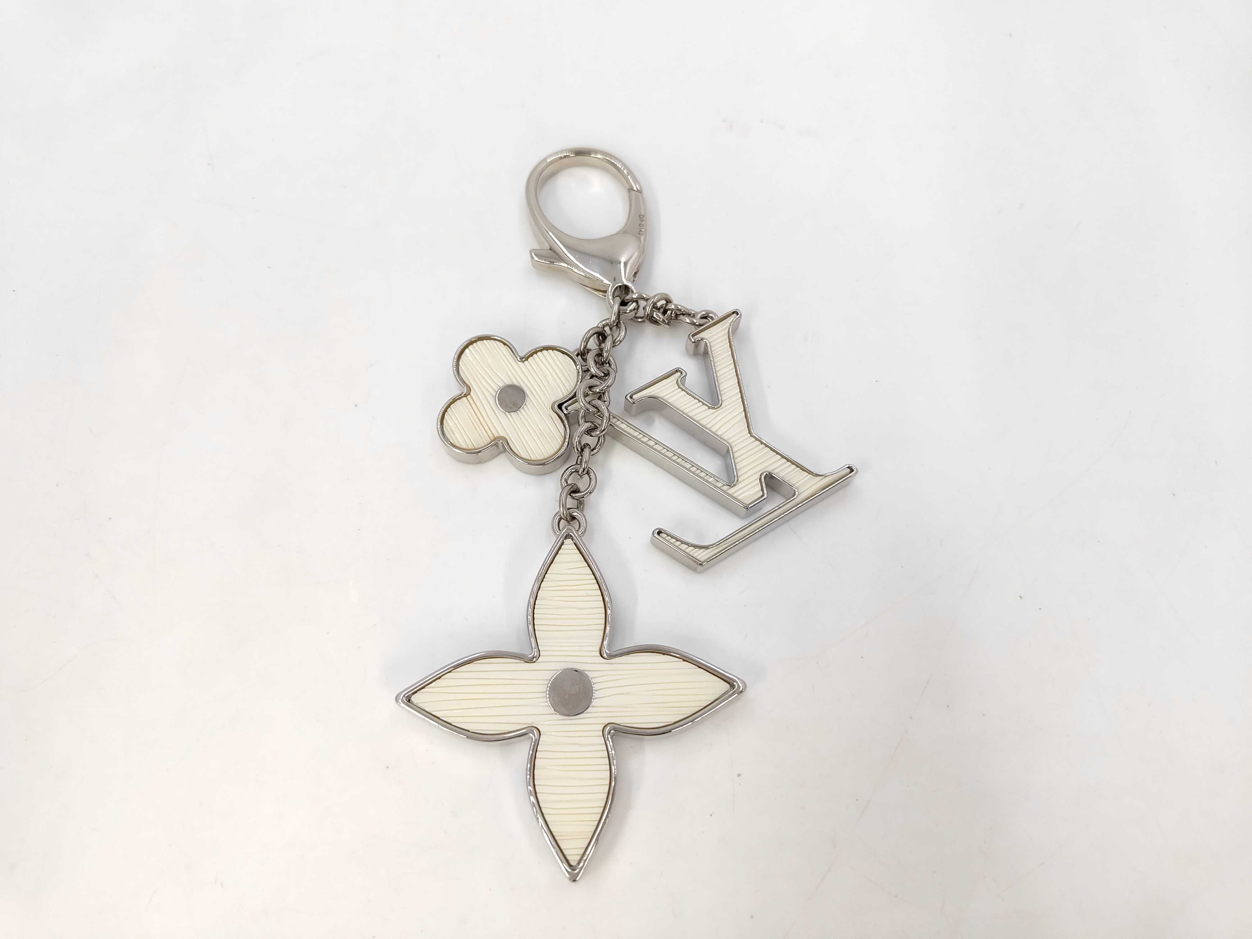 Bijou Sac Fleur de Epi Charm, Ivoire x Silver, M65085/DP0142 — view 3
