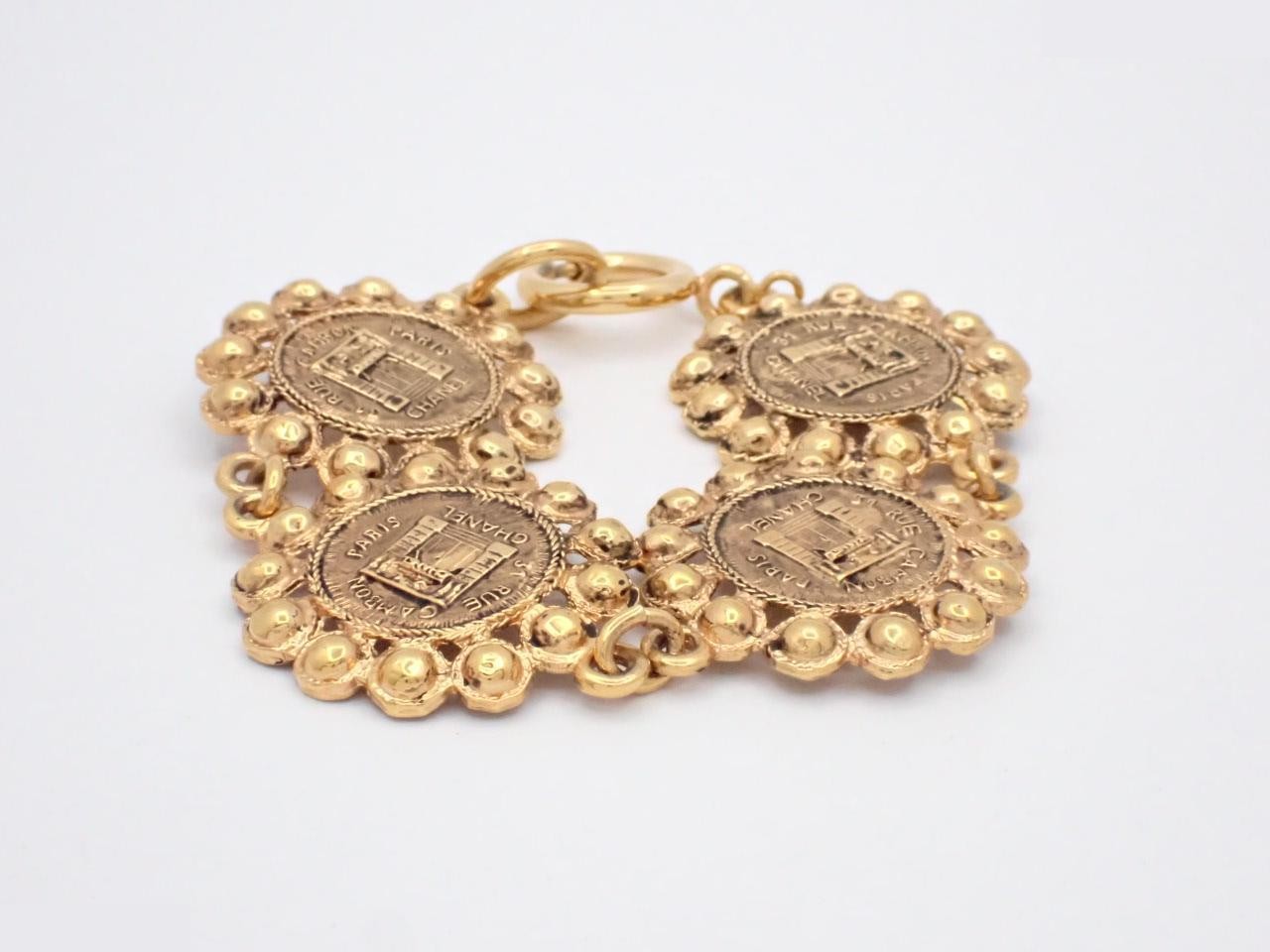 Bracelet, wrist circumference approximately 18 cm