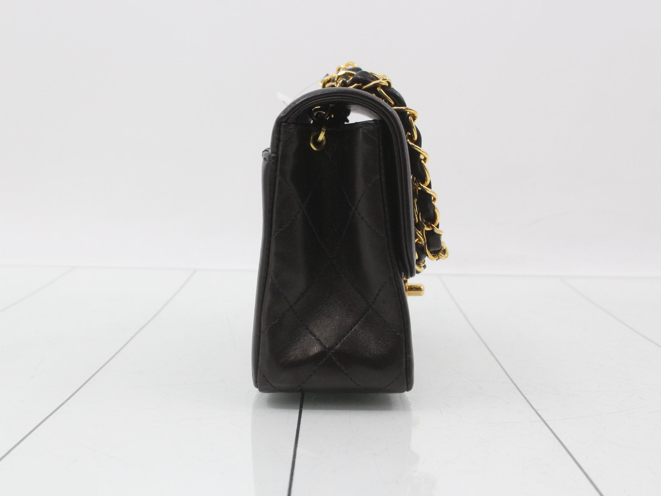 Matelassé 17 Chain Mini Bag, Lambskin, Black, Series 3, 17 x 12 x 6 cm — view 4