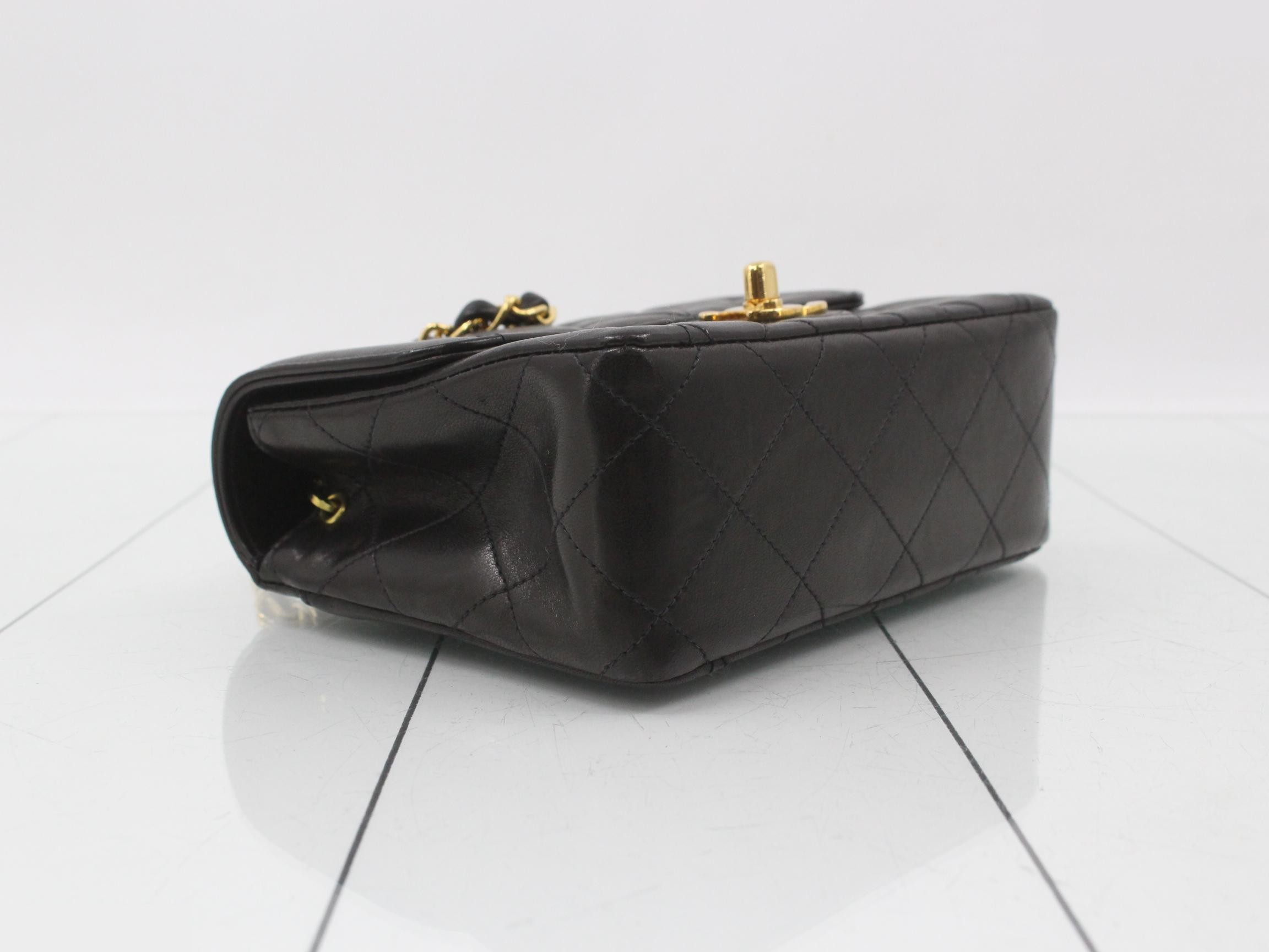 Matelassé 17 Chain Mini Bag, Lambskin, Black, Series 3, 17 x 12 x 6 cm — view 5