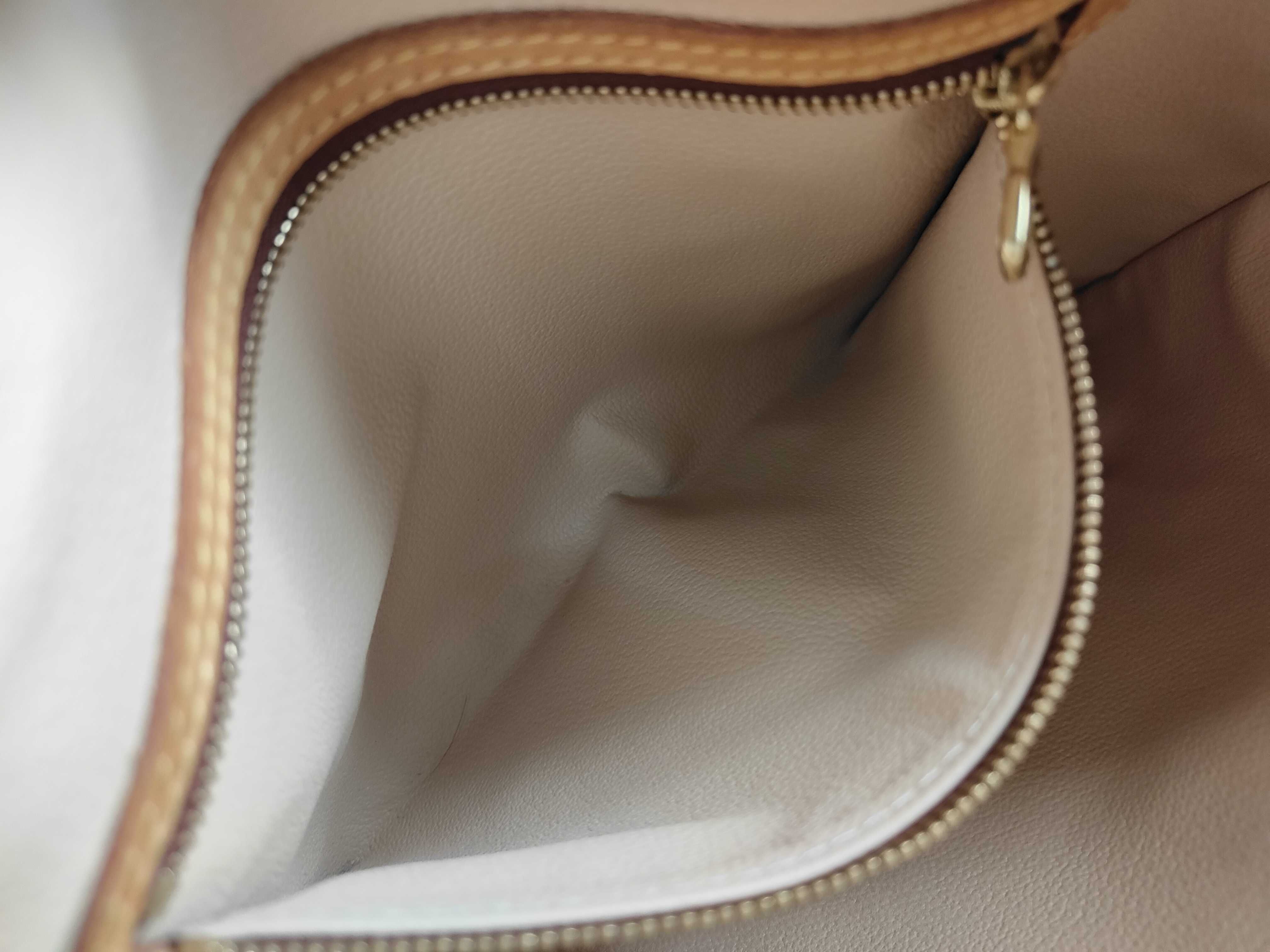 Monogram Bucket GM DK0152 Tote Bag with Pouch — view 13