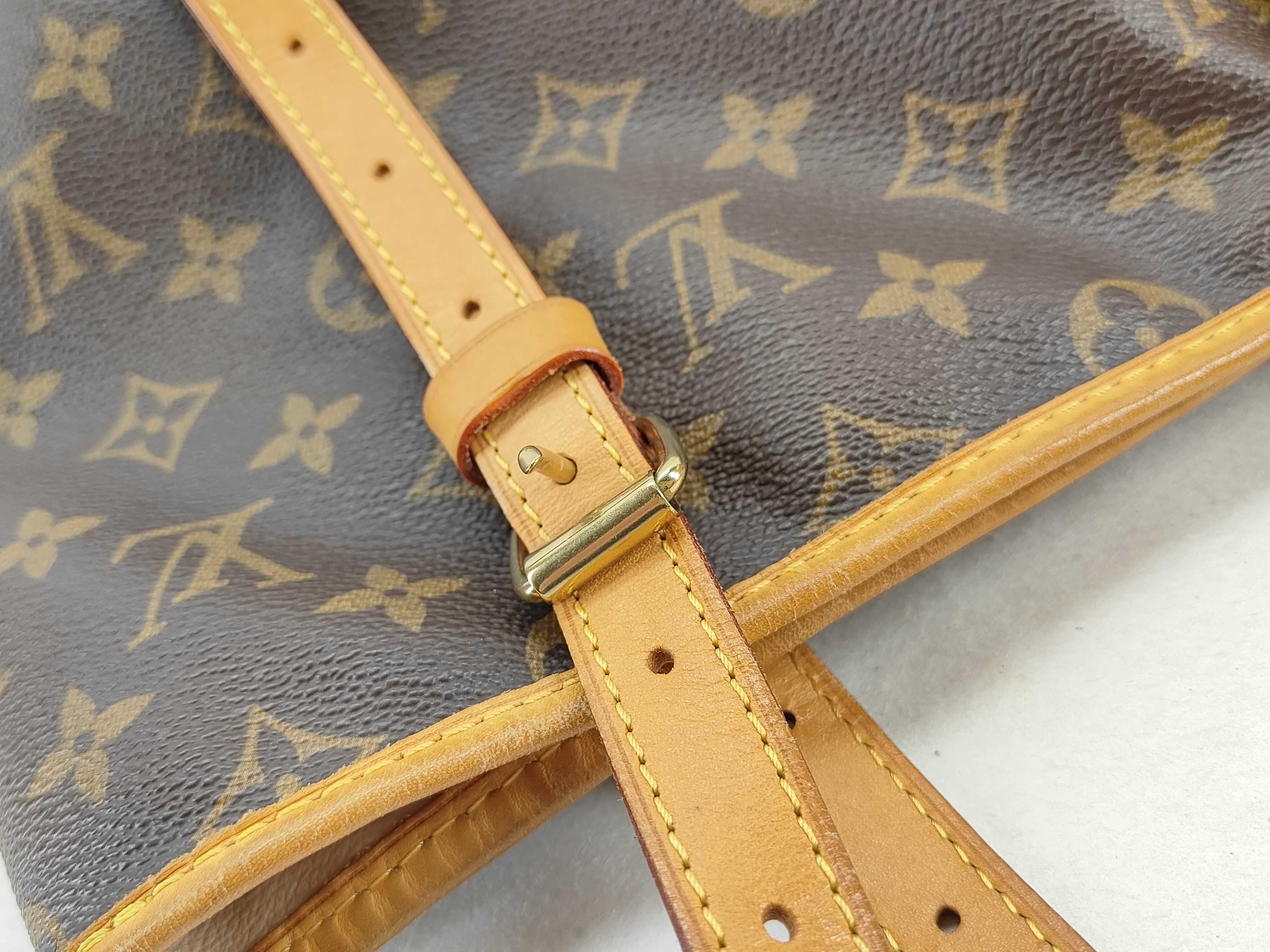 Monogram Bucket GM DK0152 Tote Bag with Pouch — view 6