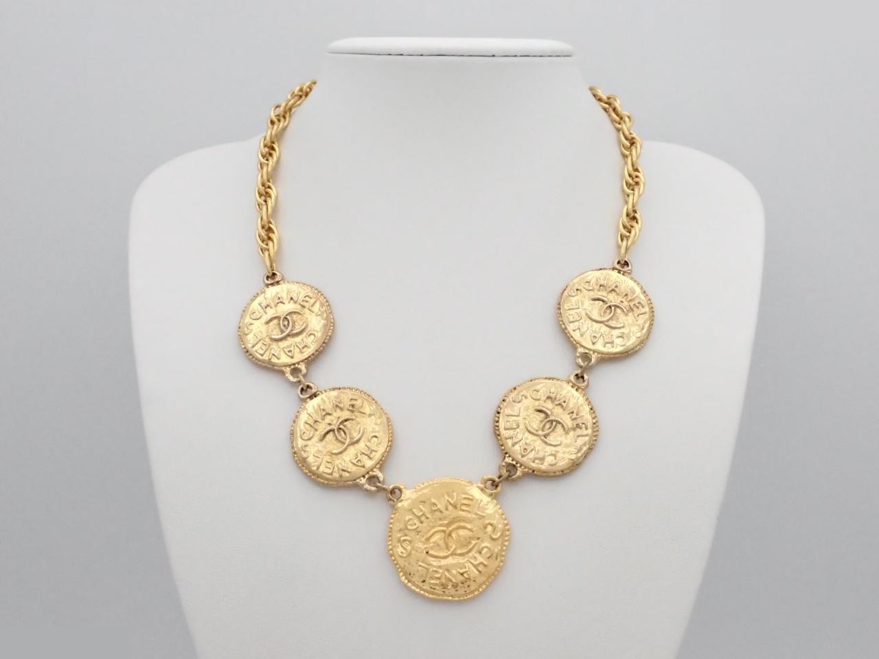 Coin necklace (5 pieces), neck circumference approximately 51 cm — view 3