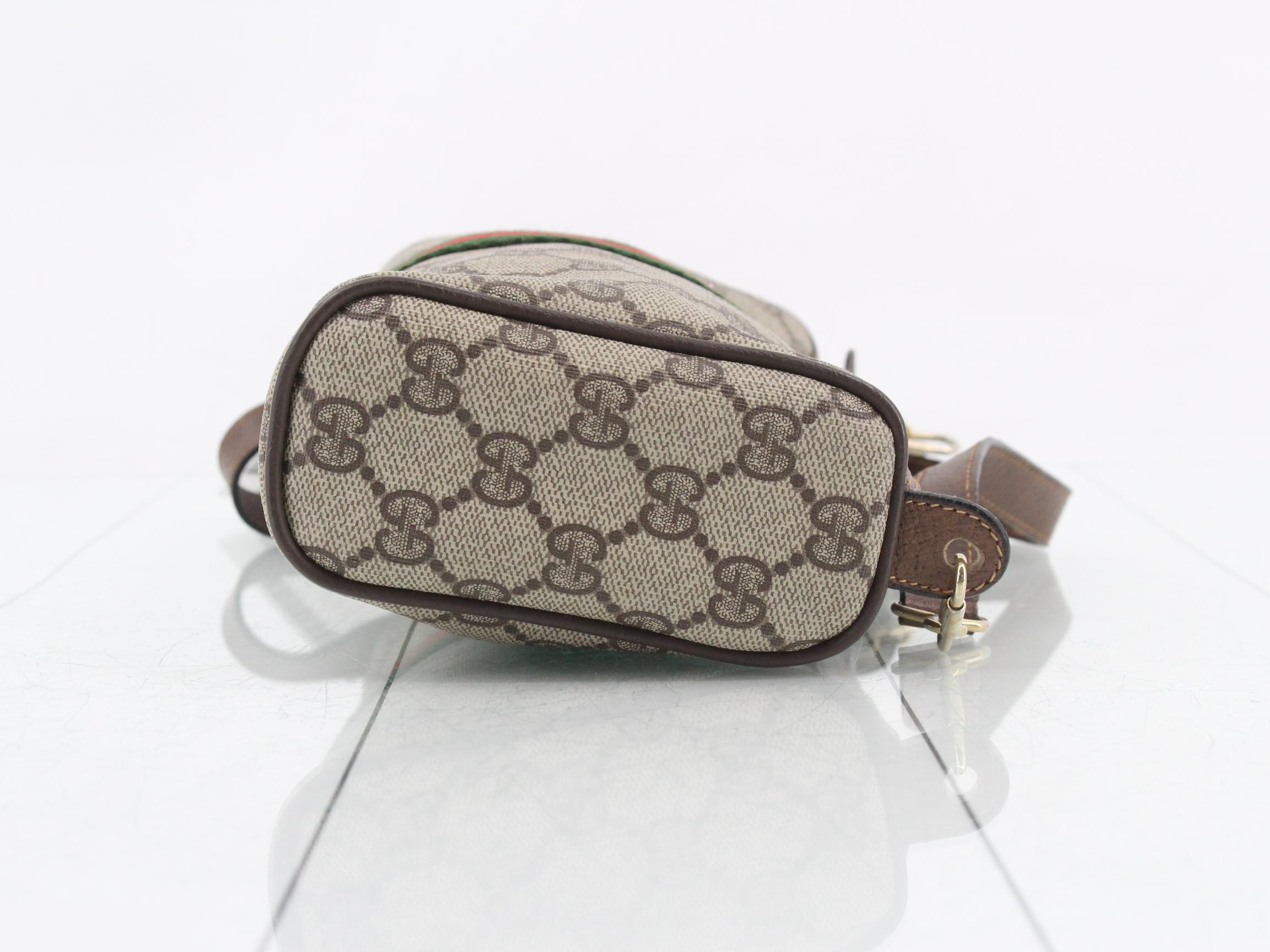 GG Supreme Sherry Shoulder Bag — view 3